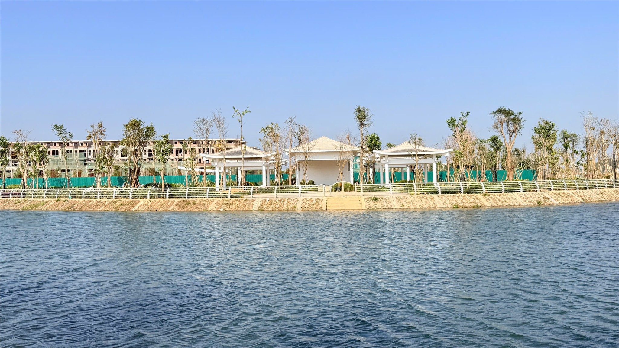 HERAGON CITY – CHÍNH SÁCH VÀNG. SANG TÊN SỔ NGAY. HTLS 12 THÁNG. CĐT: 0966 343 969