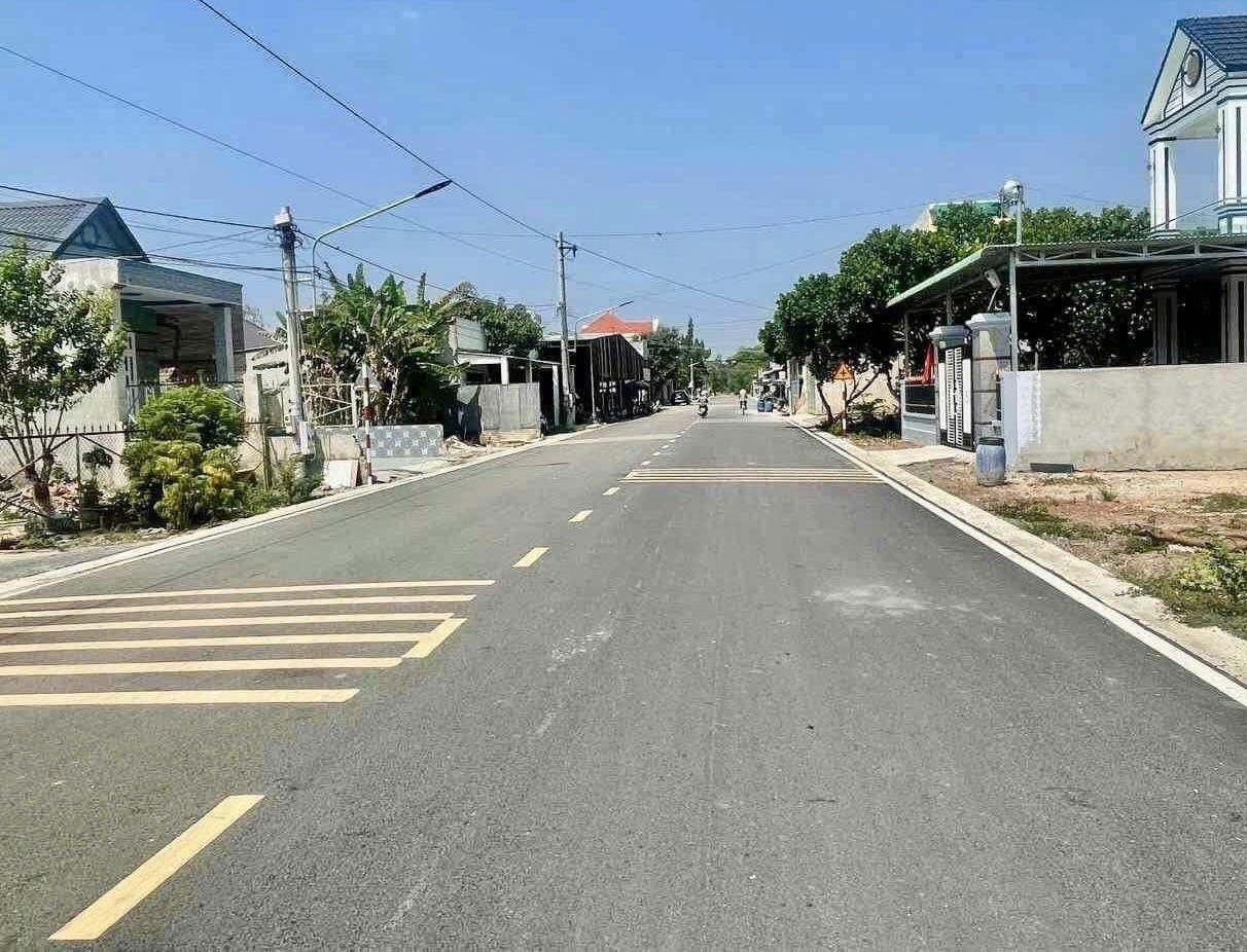 BÁN CẶP ĐẤT MẶT TIỀN ĐƯỜNG HƯƠNG LỘ 15-GẦN SÔNG MÁT MẺ,SỔ RIÊNG THỔ CƯ