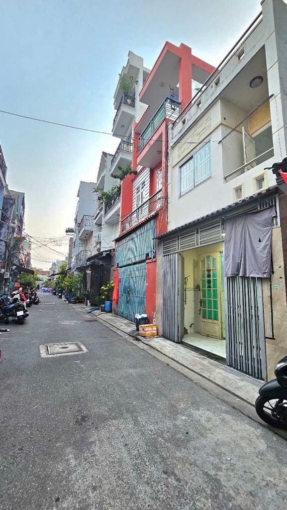 NHÀ HƯƠNG LỘ 2 BÌNH TÂN – 40M² – HẺM XE HƠI – 4.65 TỶ - GIÁP TÂN PHÚ