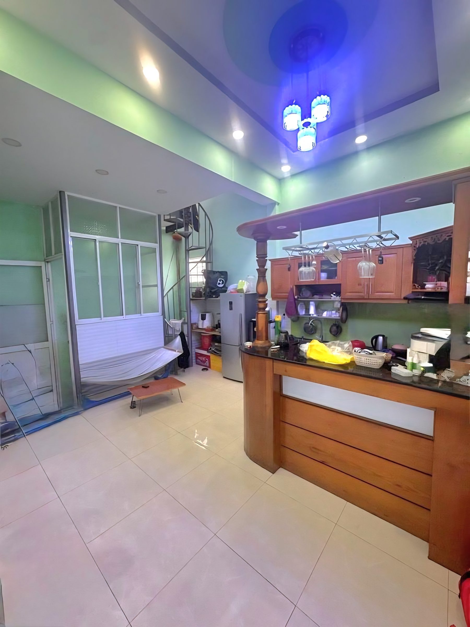 BÁN NHÀ ĐẸP SÁT HUƠ.G LỘ 2 - COOPMAR.T - HẺM XE HƠI - ( 6X20M )