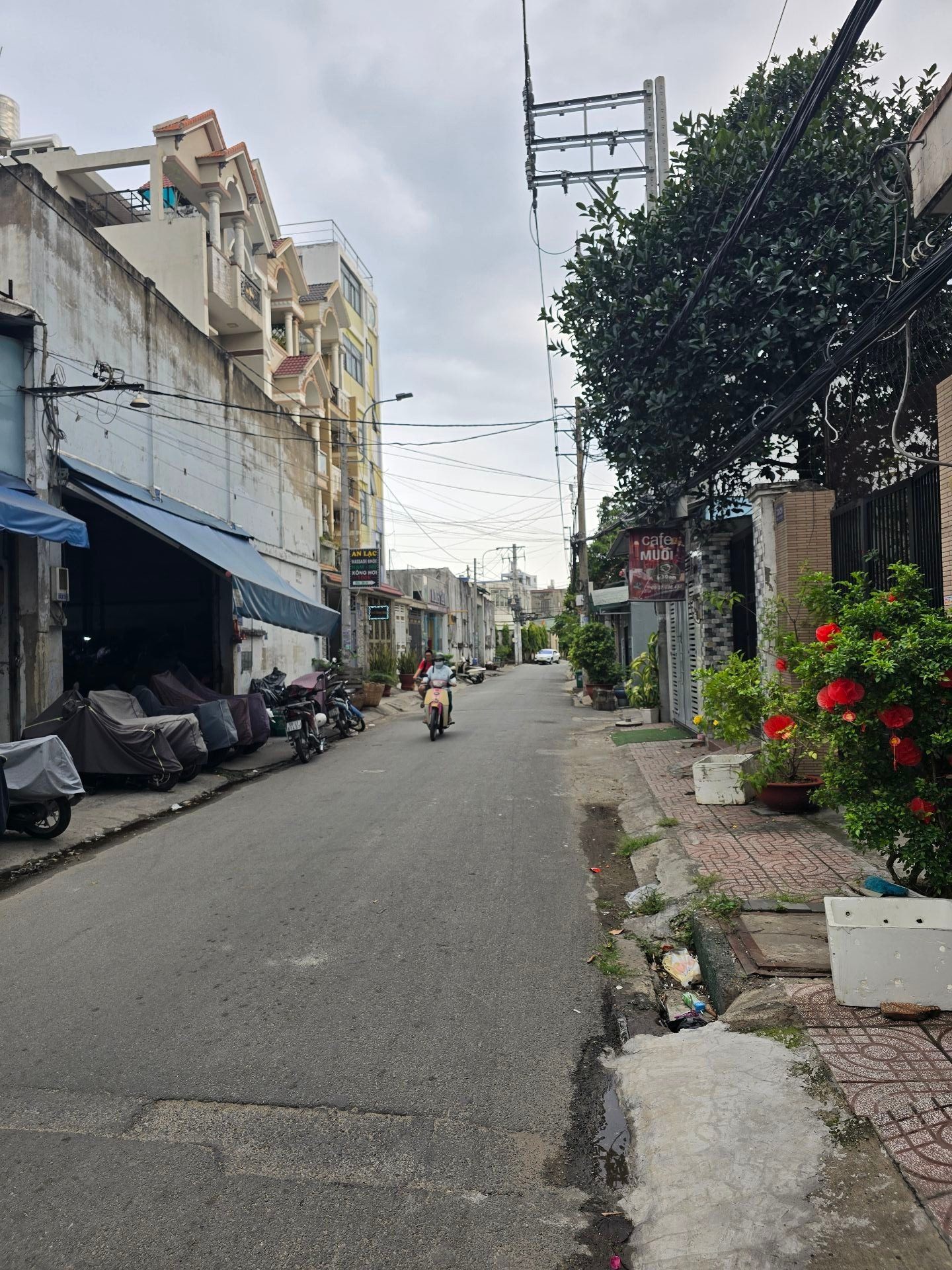 Bán Nhà riêng 90m2 có sẵn 72 m2 thổ cư giá 5.6 tỷ tại Đường Hương Lộ 2 Phường Bình Trị Đông A Quận Bình Tân TP. Hồ Chí Minh