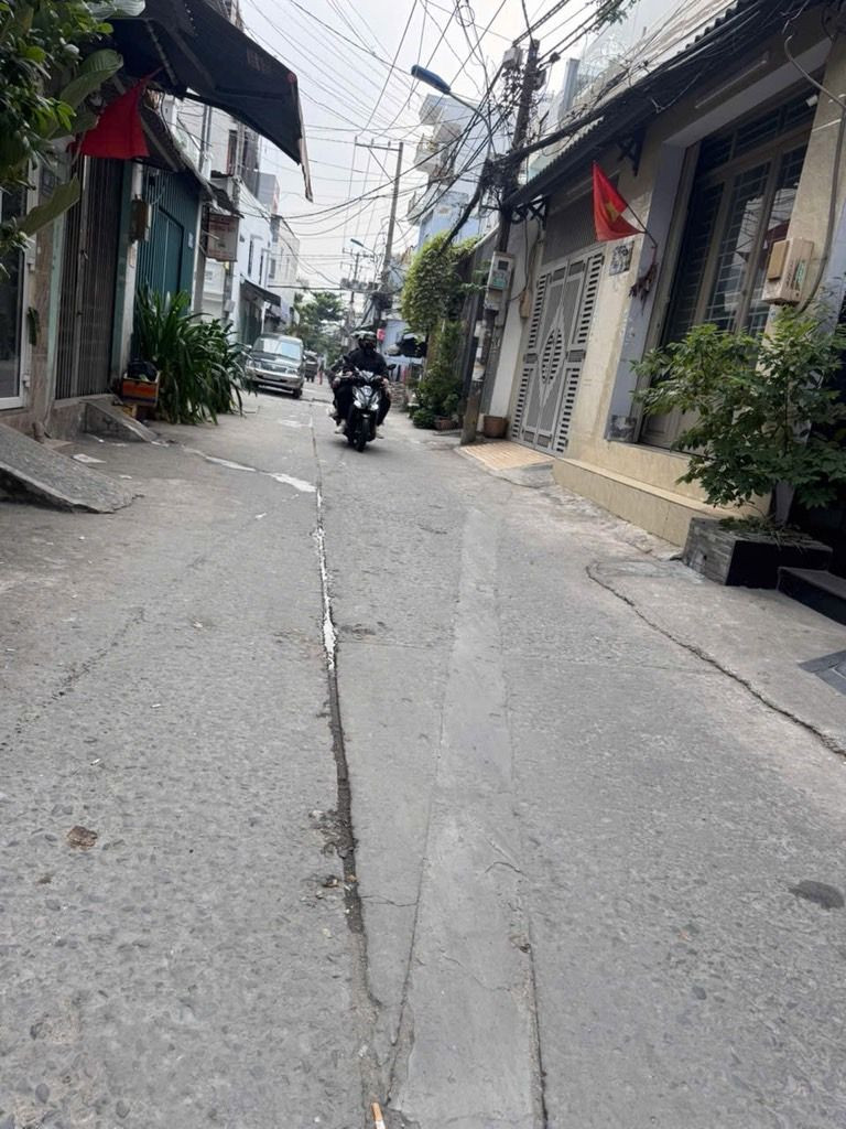 BÁN NHÀ HẺM 449 HƯƠNG LỘ 2 - BÌNH TRỊ ĐÔNG - BÌNH TÂN - 35M2 CHỈ 4,2 TỶ