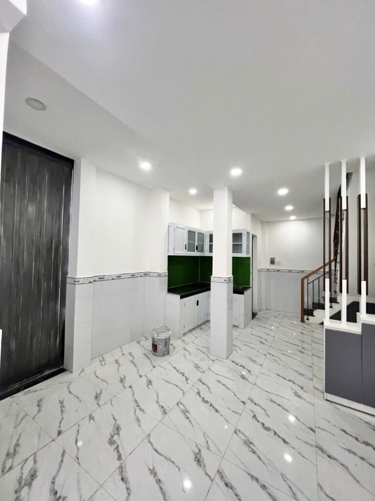 Bán nhà đẹp ở ngay đường Hương Lộ 2 - Gần Aeon Mall và BV Bình Tân - Giá cực tốt