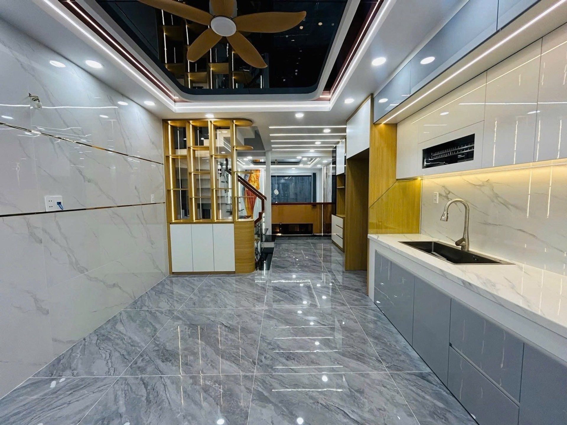 SIÊU PHẨM 5 TẦNG BTĐ  HƯƠNG LỘ 2 – BÌNH TÂN