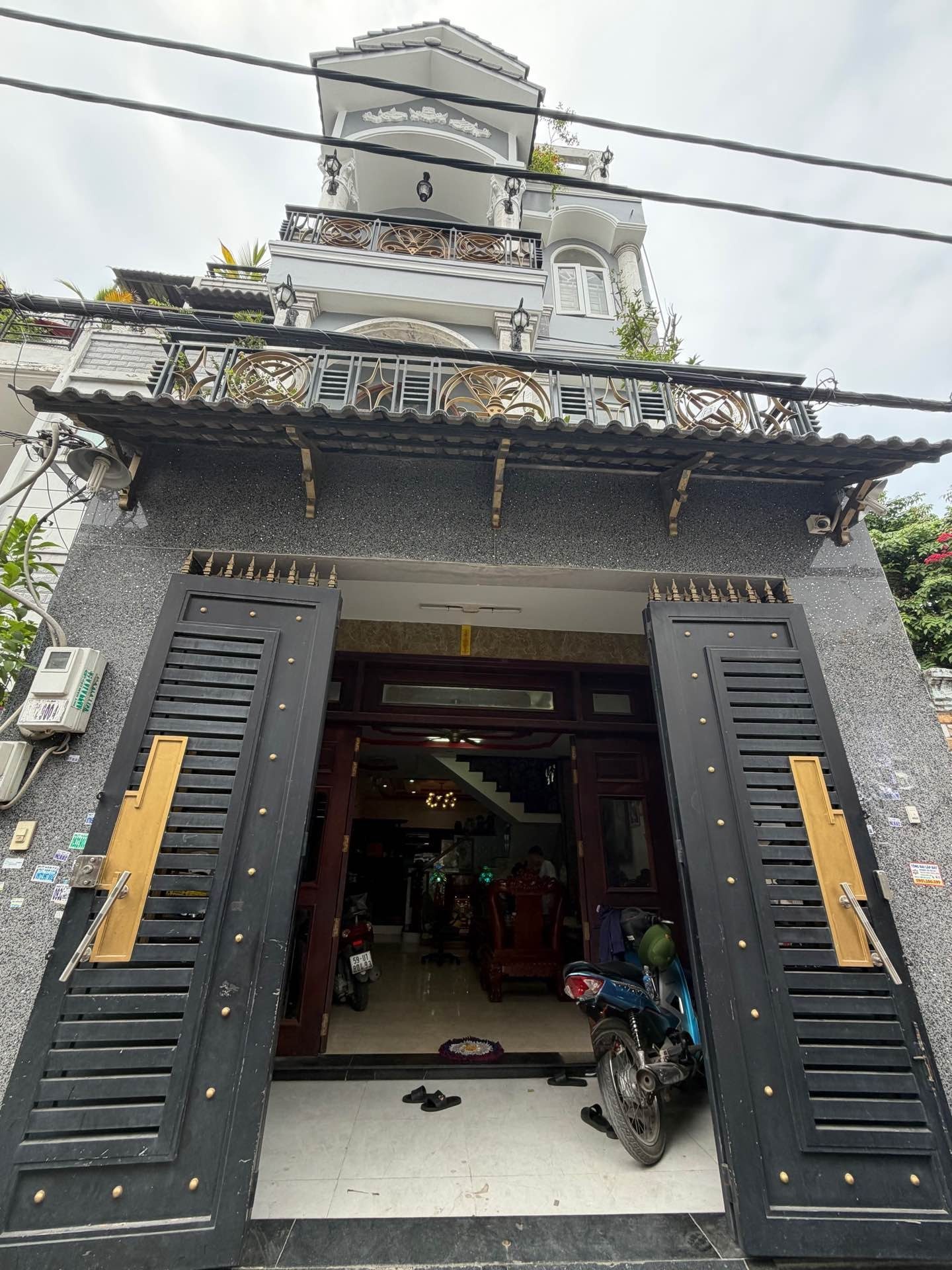 BÁN NHÀ HƯƠNG LỘ 3, BHH BÌNH TÂN, GIÁP TÂN PHÚ, 100M2 - 4 TẦNG BTCT, (7.2x17m) HXT THÔNG, CHỦ GIẢM MẠNH CHỈ 8.6 TỶ 

Gọi Ngay: 038-201-9921. Nhân Để hỗ trợ xem
nhà. Chuyên Mua Bán Ký Gưởi Nhà Đất TPHCM