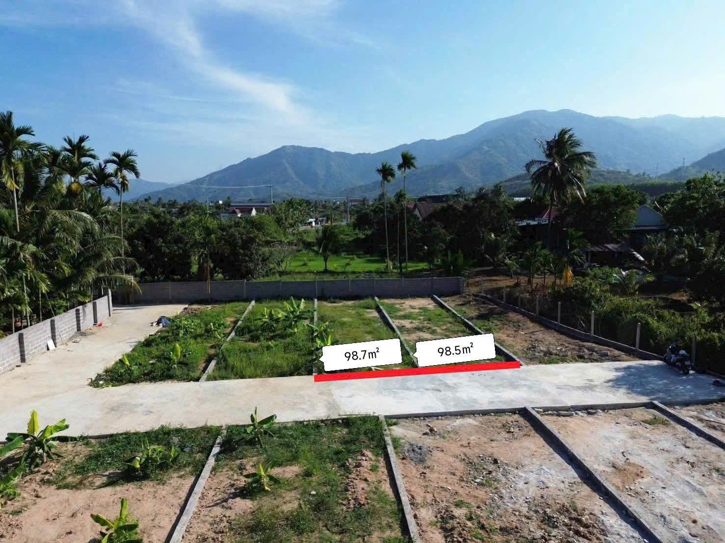 Bán 2 Lô Suôi Tiên - Cach Hương Lộ 39 Chỉ 50 -  98m2 - Giá 590tr