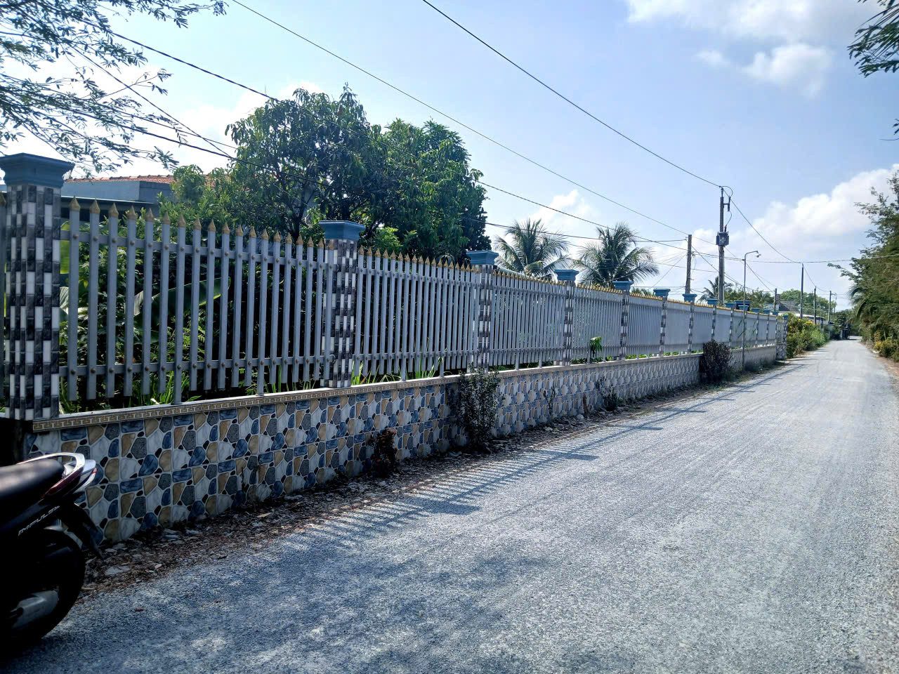 Bán GẤP GIÁ RẺ LÔ ĐẤT 4.000m2=MẶT TIỀN NHỰA xã Long Bình Điền, Chợ Gạo, TG cũ. Chỉ 4 tỷ 300 triệu.