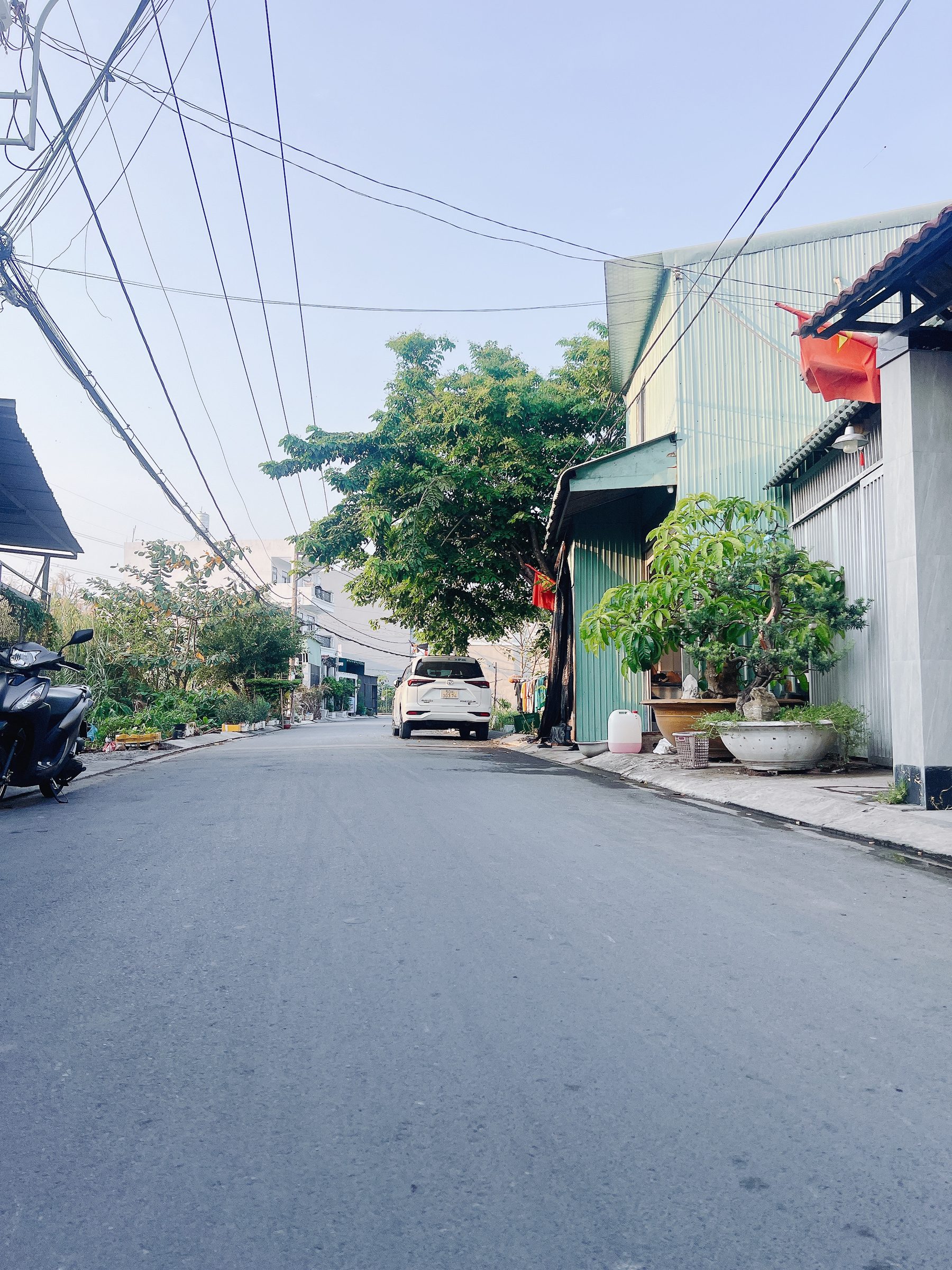 Đất full thổ 101.7m2 xây tự du Shrieng sang tên liền giá 3tỷ3