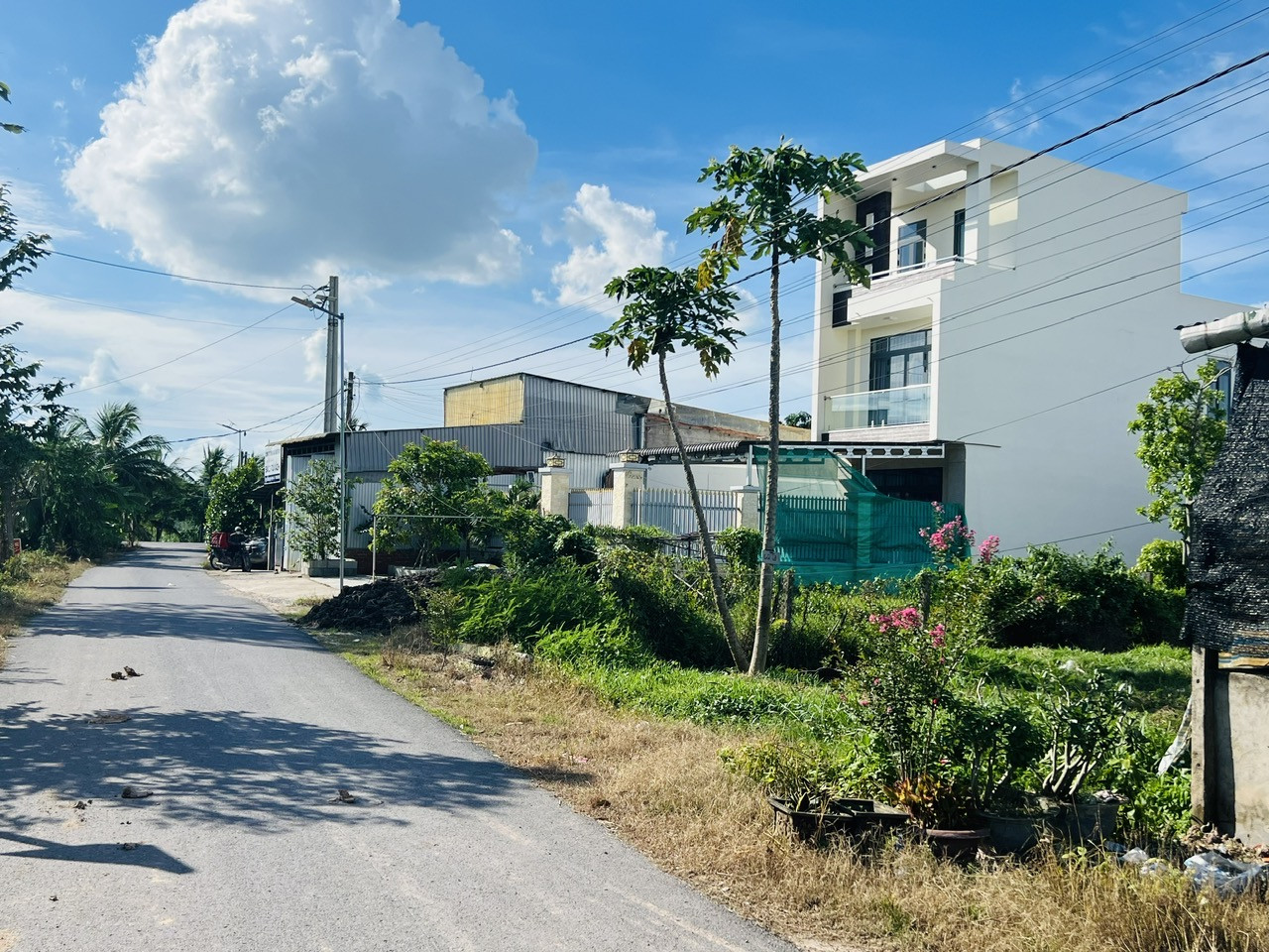 Đất thị trấn, 162m2 (150TR sang tên sổ), cạnh nhà thờ