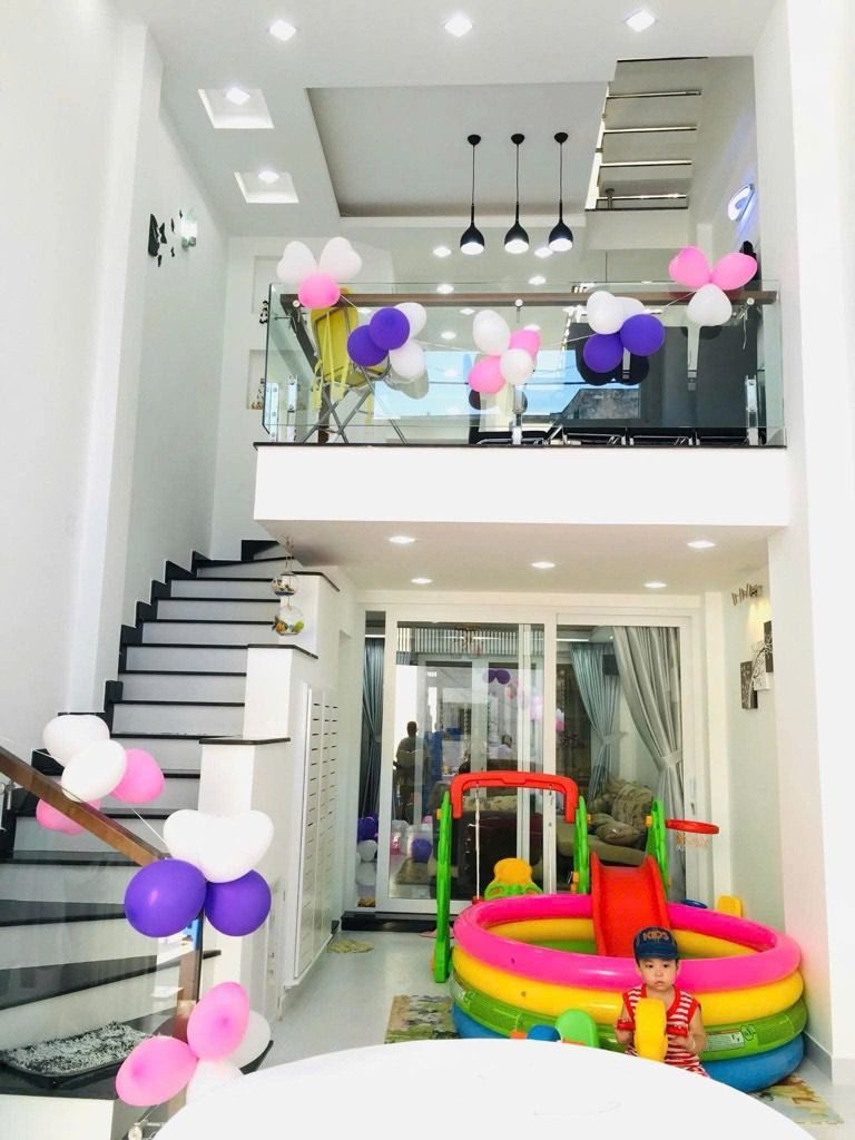 Nhà bán sổ riêng, huỳnh đình hai, 5 tầng, hẽm xe hơi