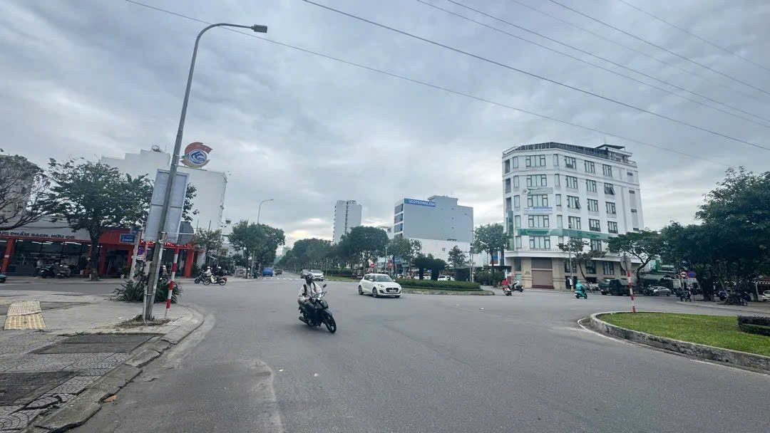 💥 95M² MẶT TIỀN 10M5 – NGAY TRỤC 30/4 – KHU VỰC SẦM UẤT