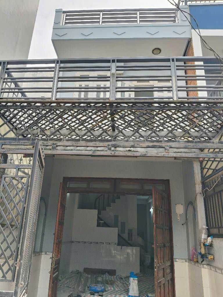 Bán nhà 68.4m² có sẵn 58.4m² thổ cư ngang 4m giá 4.59 tỷ tại Đường Huỳnh Thị Hai Phường Trung Mỹ Tây