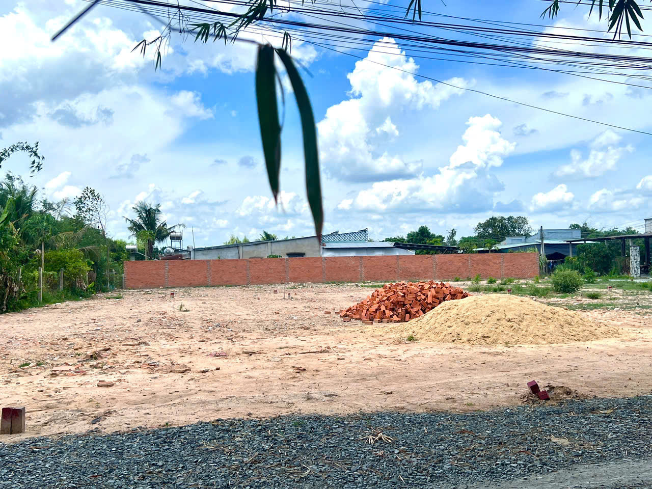 Bán lô đất 240m2 full thổ gần KCN Thành Thành Công giá 1tỷ7