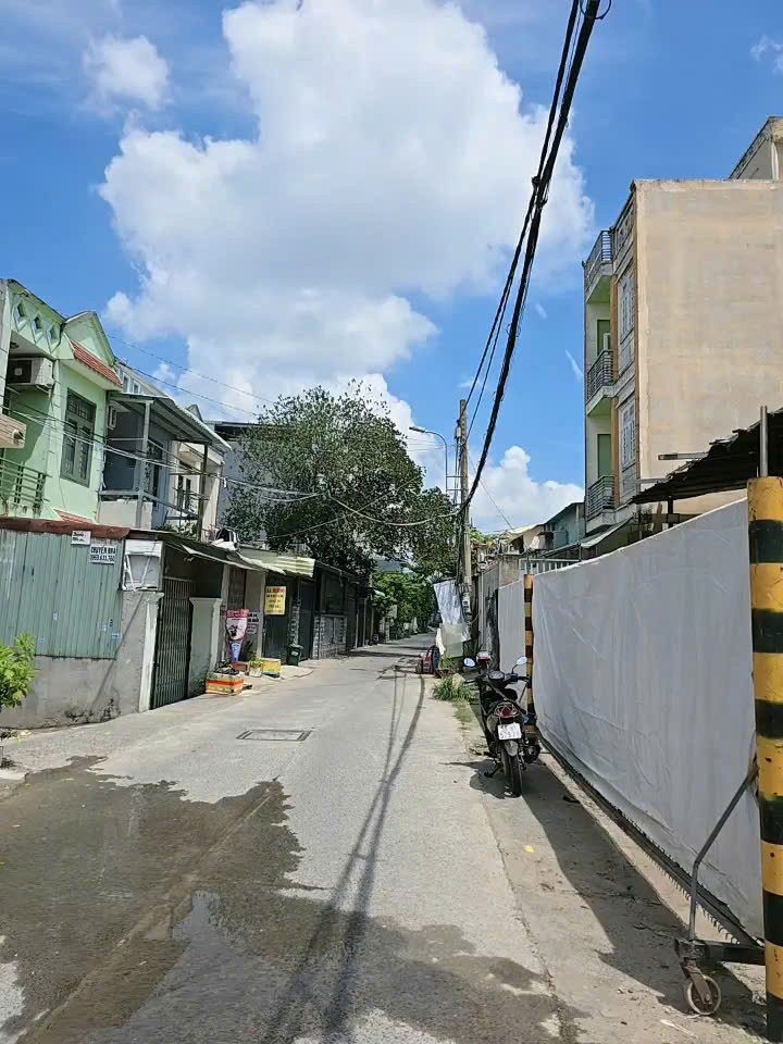 Hơn 2ty Mặt Tiền nhánh Huỳnh Thị Na 4,5x14 đúc lửng 3PN dất thổ cu2, khu dân cư, giữ sổ hồng chính