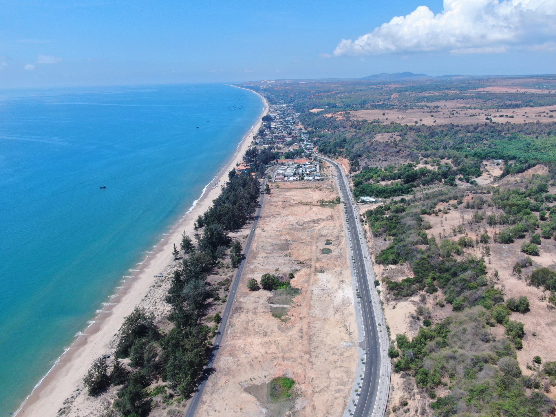 ĐẤT NỀN VIEW BIỂN MŨI NÉ, PHAN THIẾT, GIÁ TỐT, SỔ HỒNG RIÊNG, VỊ TRÍ ĐẮC ĐỊA