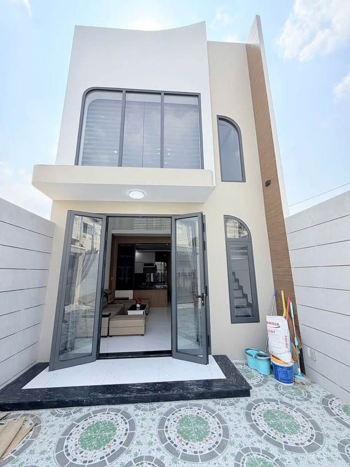 ✨CHỦ NGỘP BÁN GẤP 500Tr SANG TÊN – GÁC LỬNG SIÊU ĐẸP SÁT KDL BỬU LONG