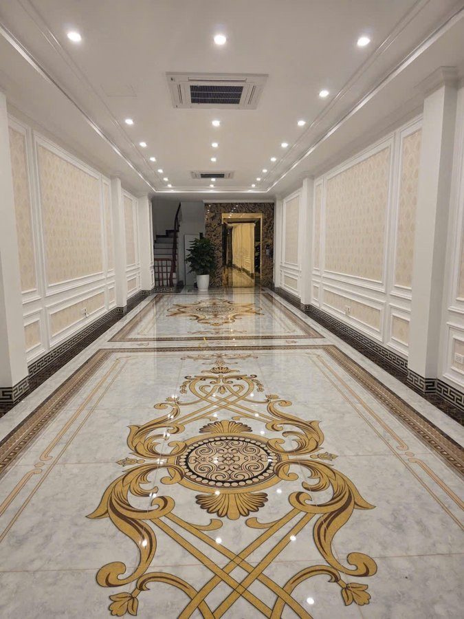 NHÀ MẶT PHỐ 8 TẦNG THANG MÁY 80M2