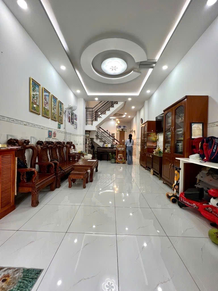 Hẻm 7m - Khu Aeon Tân Phú - DT: 60m2 (4mx15m) - Đúc 2 Lầu 4PN Nhỉnh 6 Tỷ TL Mạnh