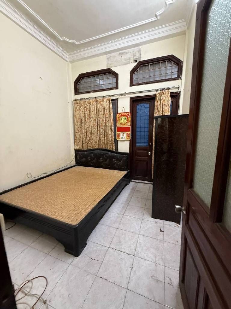 Khâm Thiên, 38m x 3tầng x Mt 3.3 m lô góc , dân xây, ngõ thông thoáng tiện ích bạt ngàn