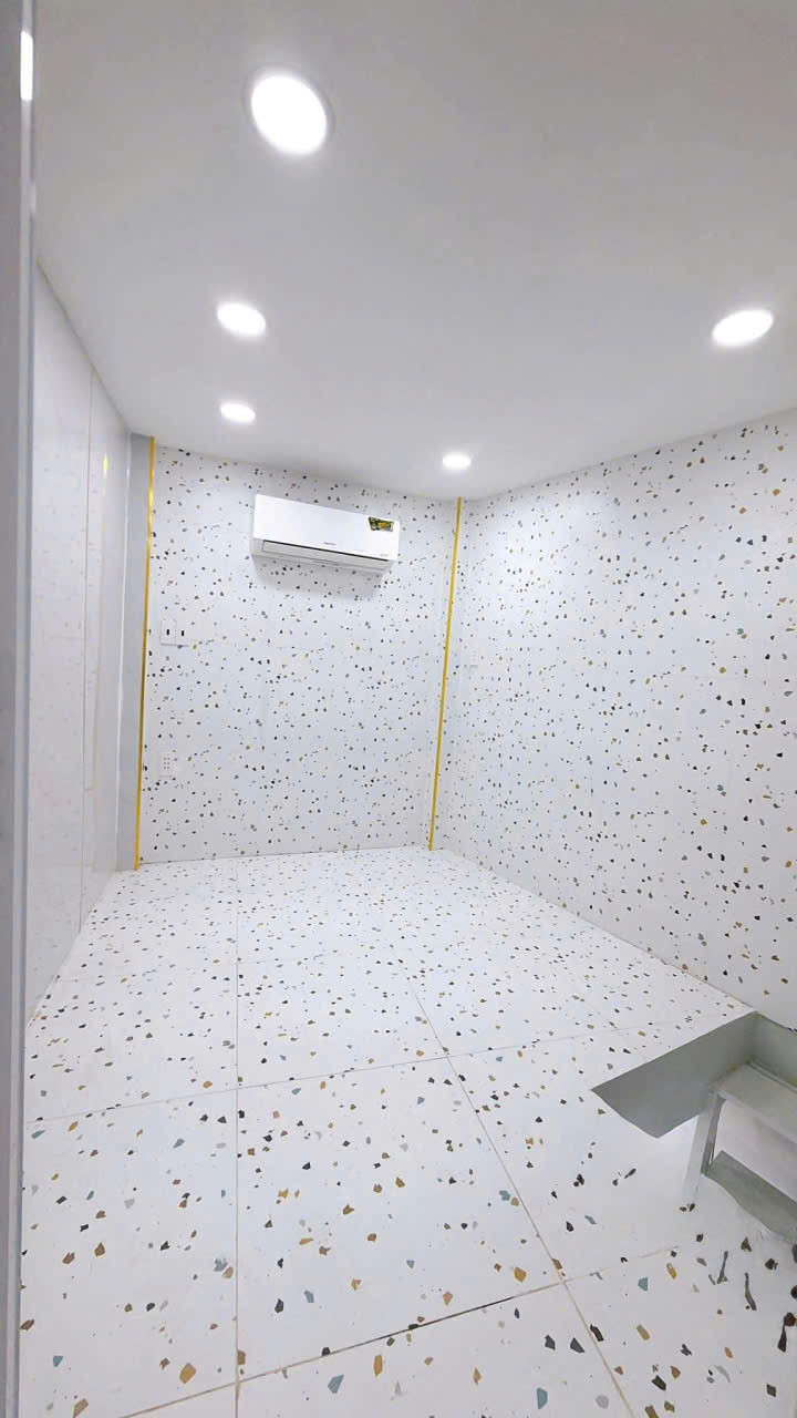 CẦN BÁN NHÀ QUẬN 4 – BẾN VÂN ĐỒN chỉ 1 tỷ 650tr sổ hồng riêng