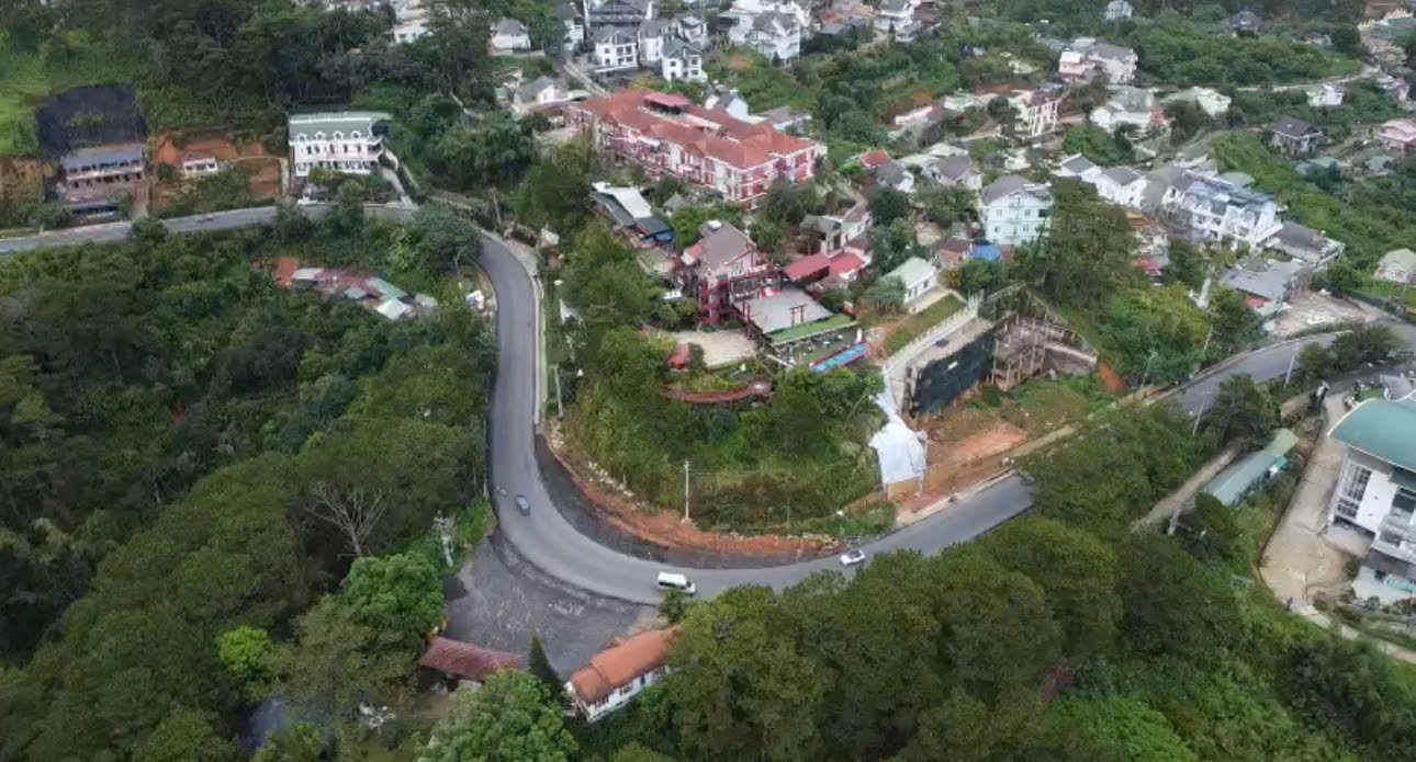 Bán QUẢ ĐỒI DALAT VIEW 6.990M2, trung tâm Tp Đà lạt, View rừng thông đẹp toàn cảnh