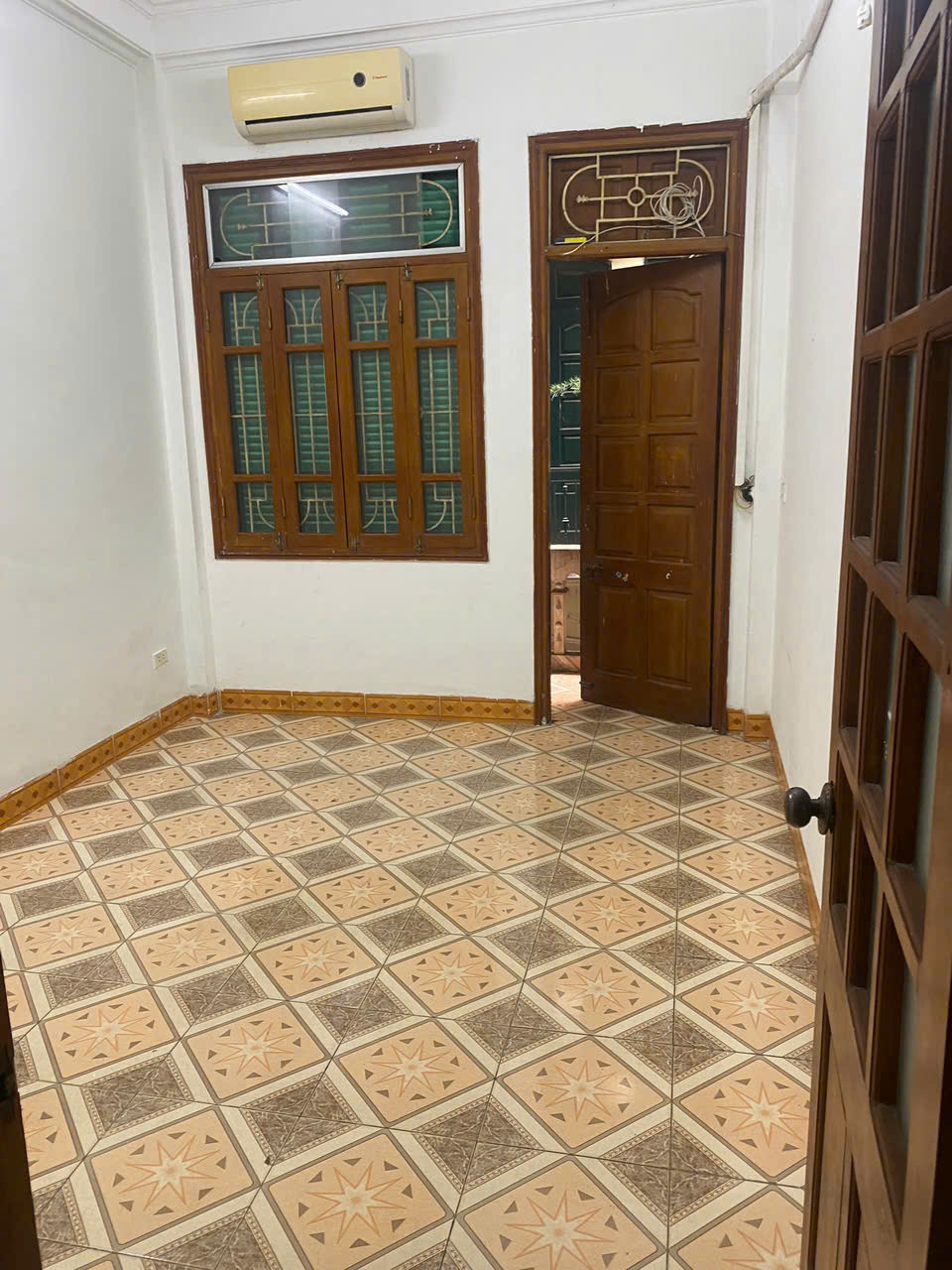 CHO THUÊ NHÀ NGUYÊN CĂN ĐƯỜNG KHƯƠNG ĐÌNH, THANH XUÂN, NGÕ RỘNG, GẦN BÃI Ô TÔ