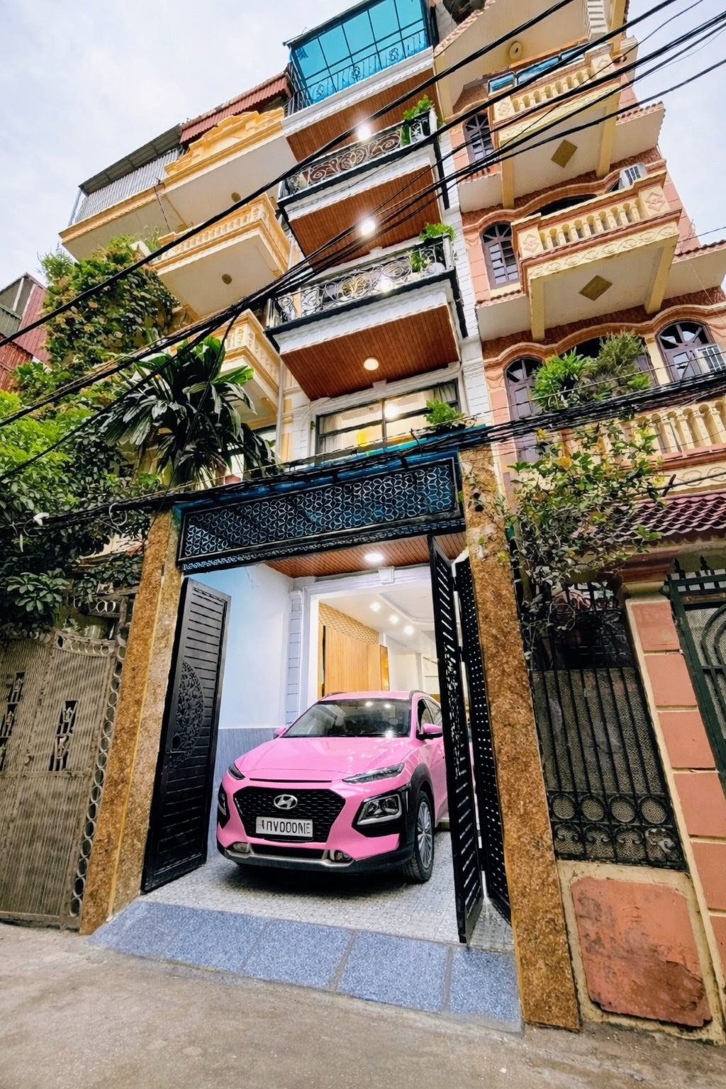 Nhà đẹp Khương Hạ – Ô tô 7 chỗ vào nhà – Dân xây 46m2 x 5 tầng – Gần hồ – Tầm giá 15 tỷ