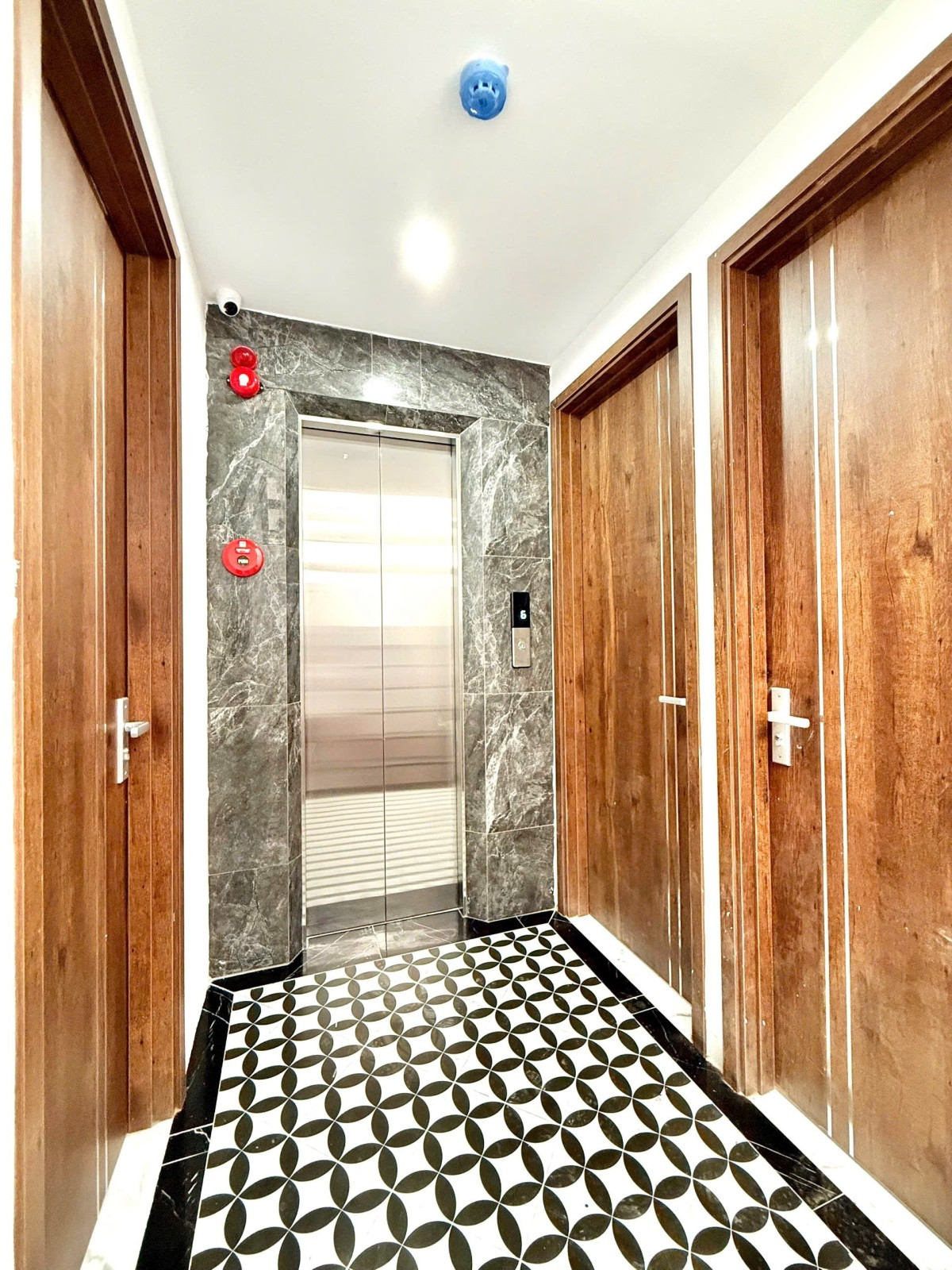 Bán nhà Mặt phố Khương Thượng 58/60m² có sẵn 58m² thổ cư ngang 5m giá 32.9 tỷ tại Đường Khương Thượng Phường Kim Liên (MUA/BÁN BĐS nhắn tin Zalo 0862299066)