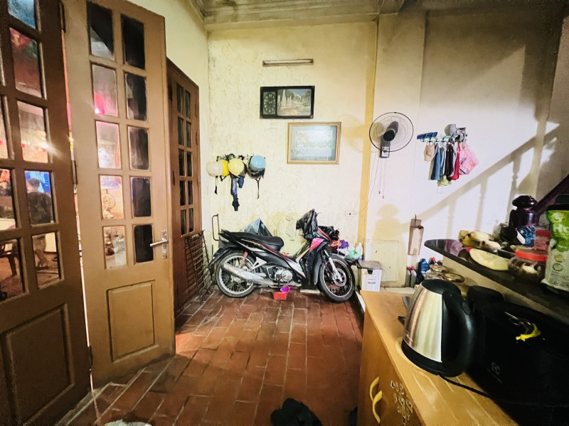 Bán nhà 36m² ngang 6.8m giá 9 tỷ Phường Kim Liên