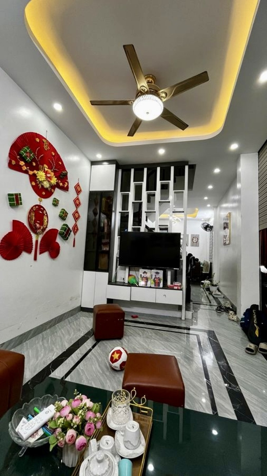 Nhà 4 Tầng Khương Trung - Thanh Xuân, 37m2, 4 ngủ, ngõ 2m, Cách Ô tô 5m, Sổ Đỏ, 10,3 Tỷ
