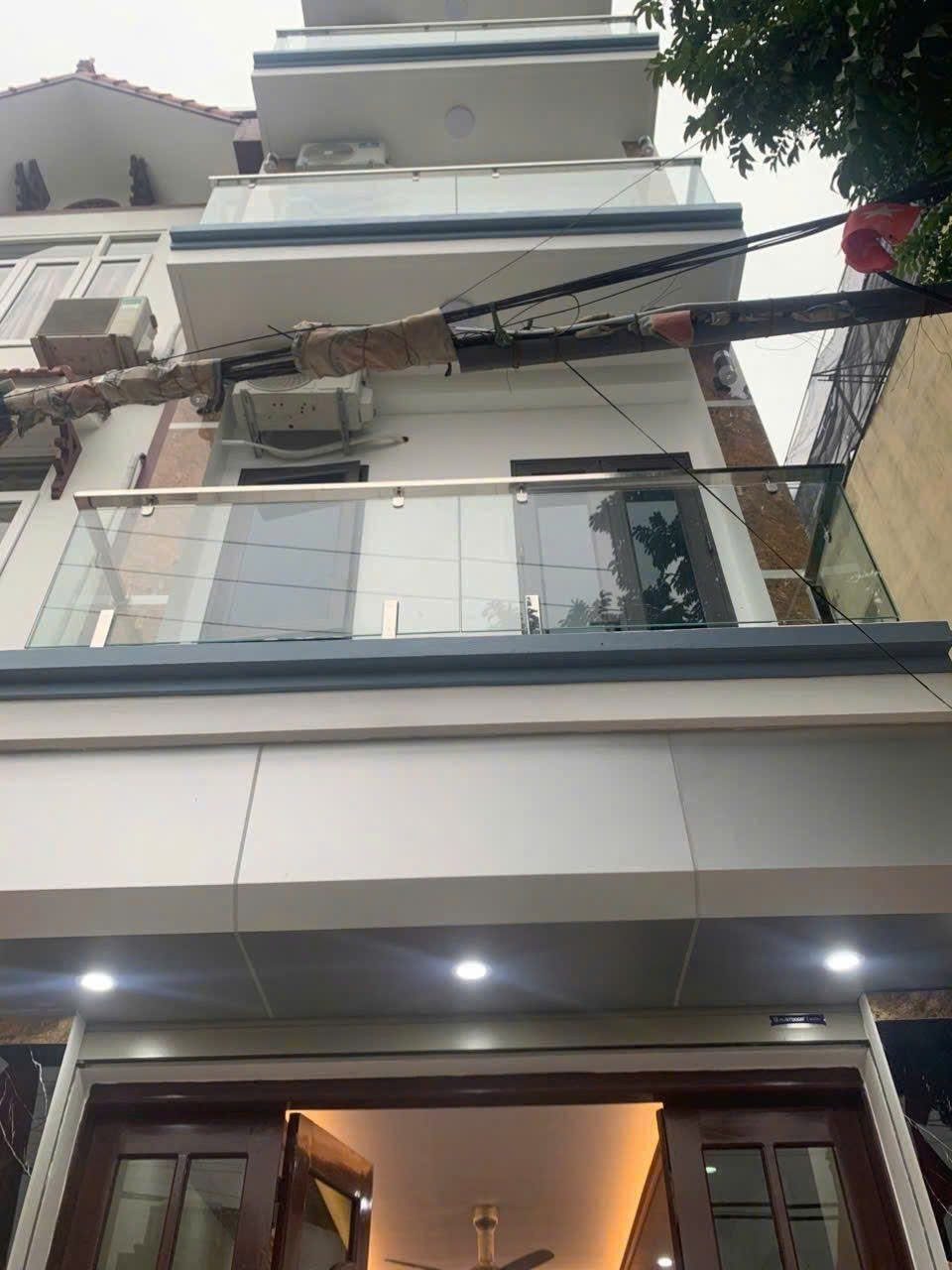 Cho Thuê Nhà Ngõ 211 Khương Trung - Thanh Xuân 32M² 5 Tầng - Full Công Năng - Ô Tô Đỗ Cửa - Ở, Kinh Doanh - Giá Thuê 15tr