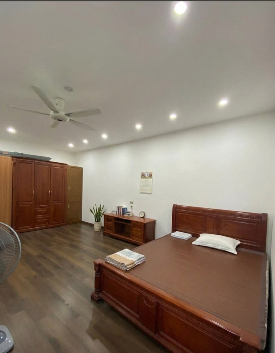 Bán Nhà riêng 43m² 4t giá 7.5 tỷ tại Đường Khương Trung Phường Ô Chợ Dừa Hà Nội
Lh:0377224604