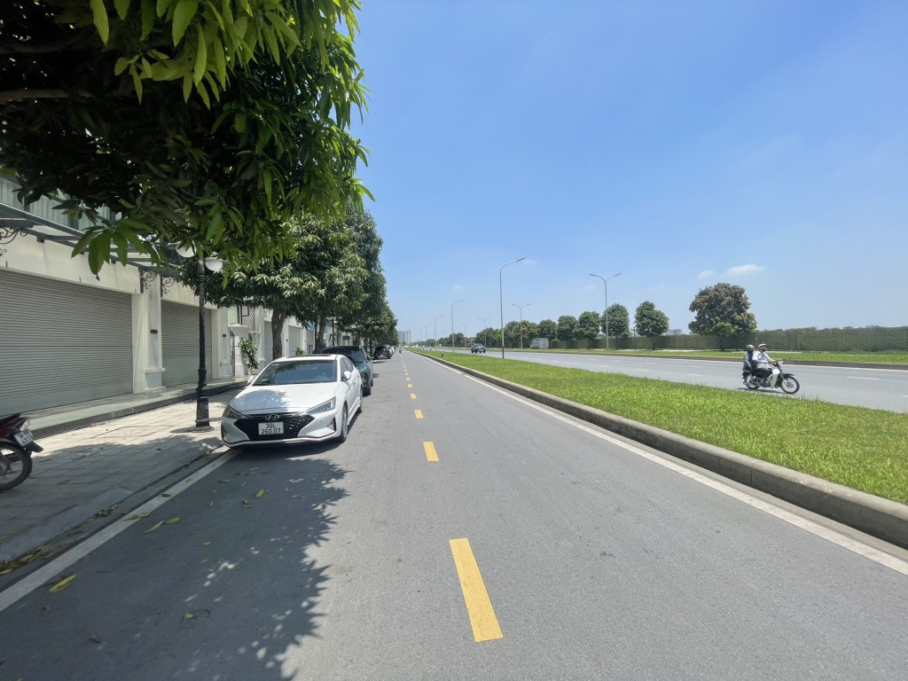 BÁN LIỀN KỀ 135M2 TẠI VINHOMES OCEAN PARK 1. NHÀ 2 MẶT ĐƯỜNG ĐANG CHO THUÊ VĂN PHÒNG