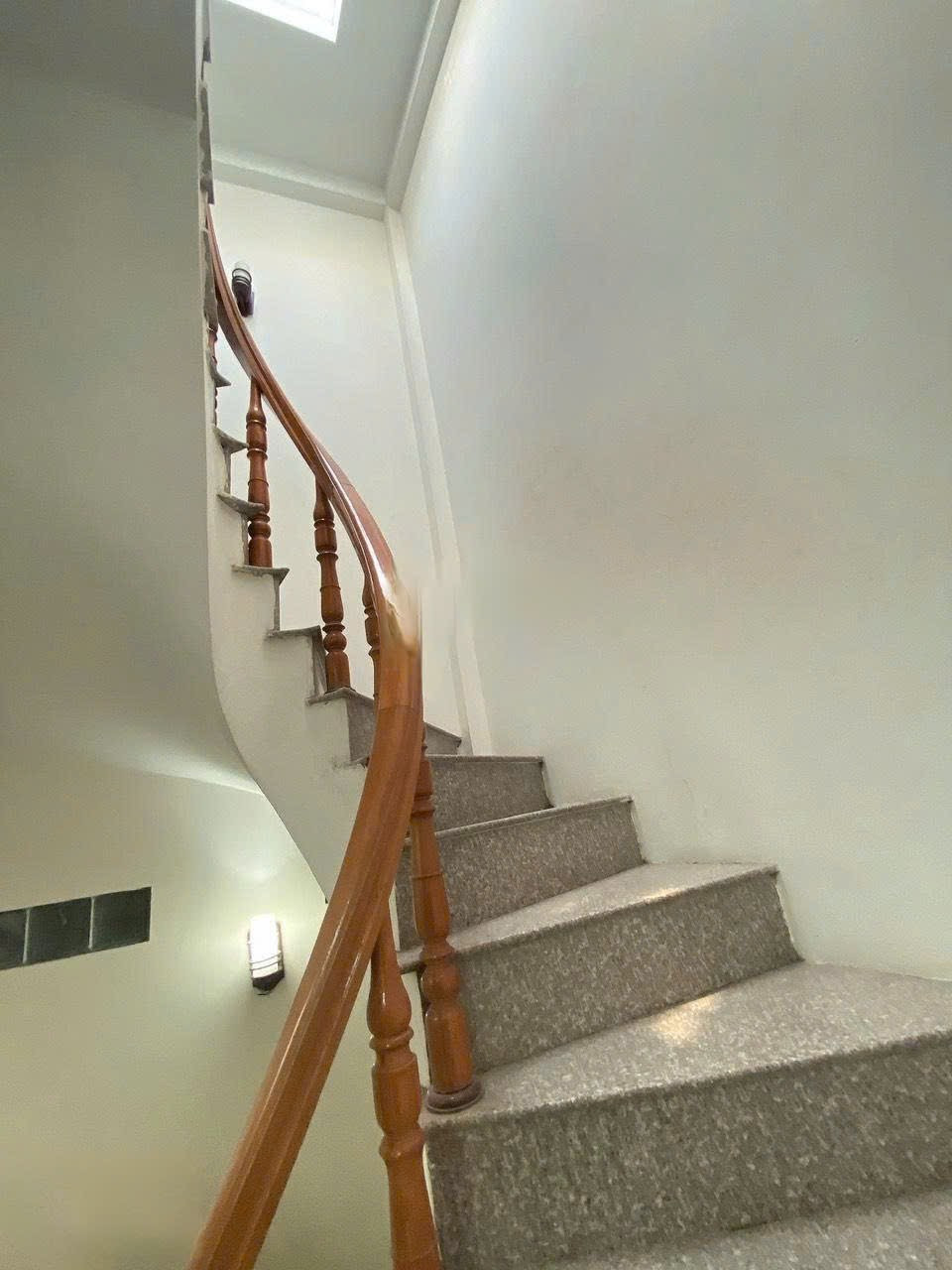 Cho Thuê Nhà Ngõ 482 Kim Giang - Hoàng Mai/ 30M² 4 Tầng 3 Ngủ/ Giá Thuê 10Tr