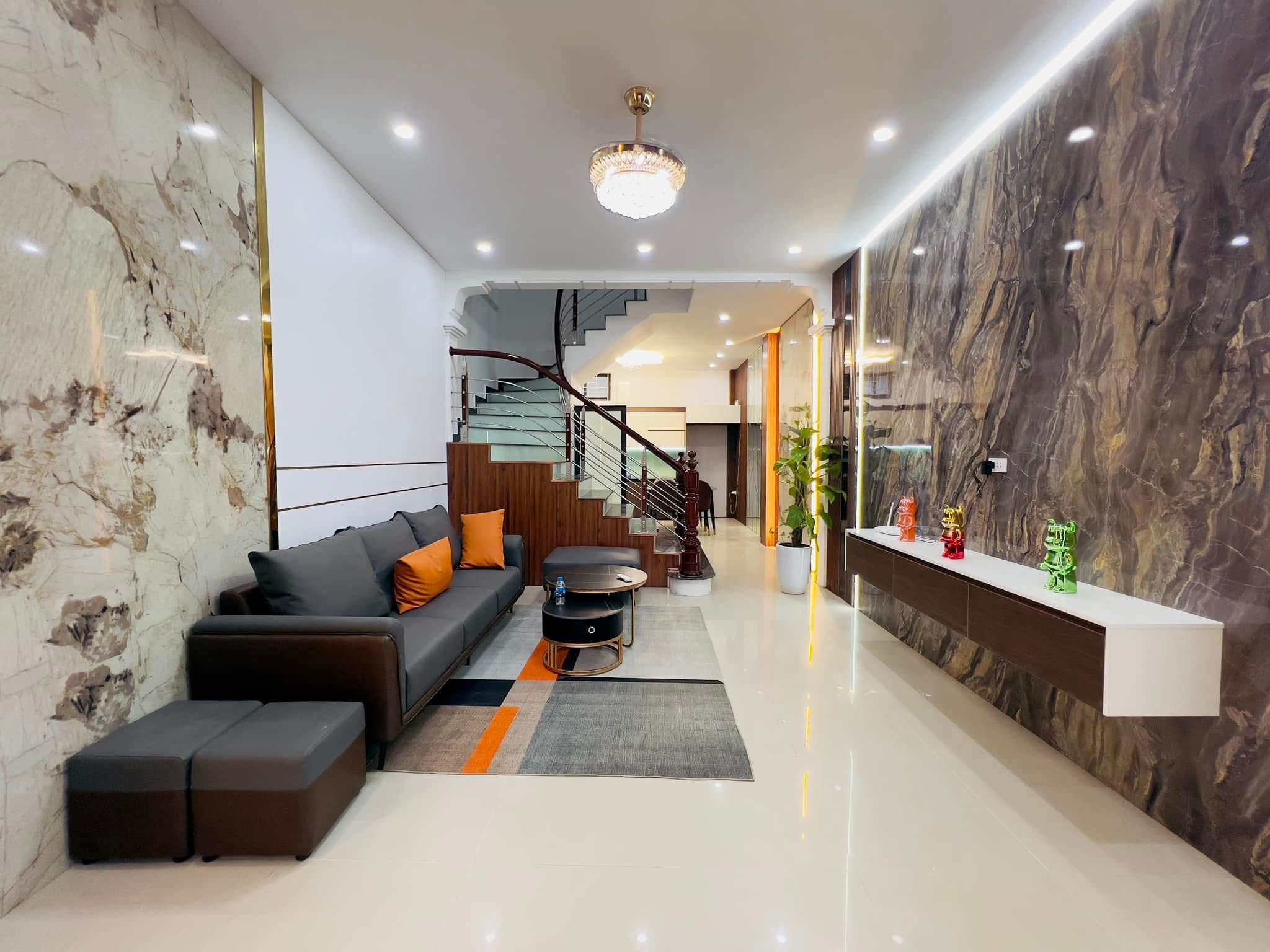 Bán Nhà riêng 55m2 mới đẹp ở luôn Diện tích rộng gần công viên gần đường lớn sổ chính chủ không quy hoạch.chỉ 8.65 tỷ