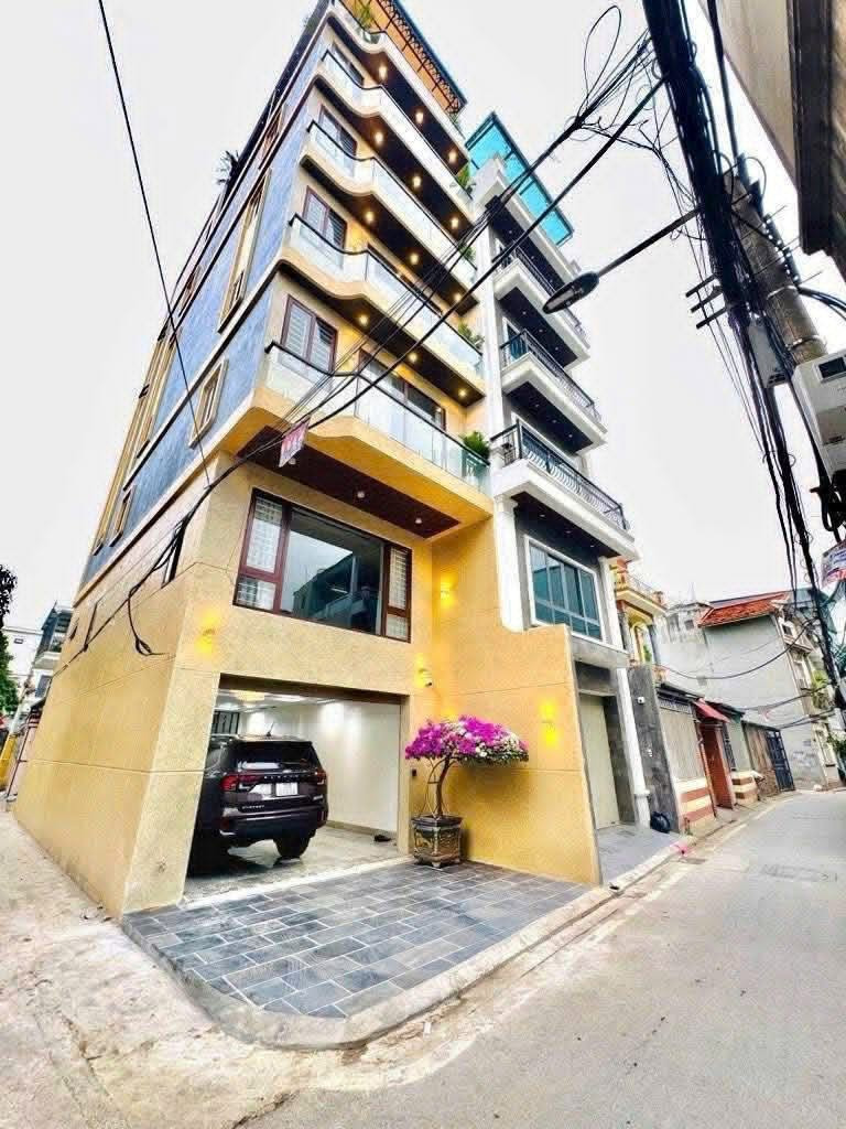 Cực hiếm! Kim Giang, Hoàng Mai, lô góc, ngõ thông kinh doanh, 7 tầng thang máy, ô tô vào nhà, 75m2, 19.8 tỷ