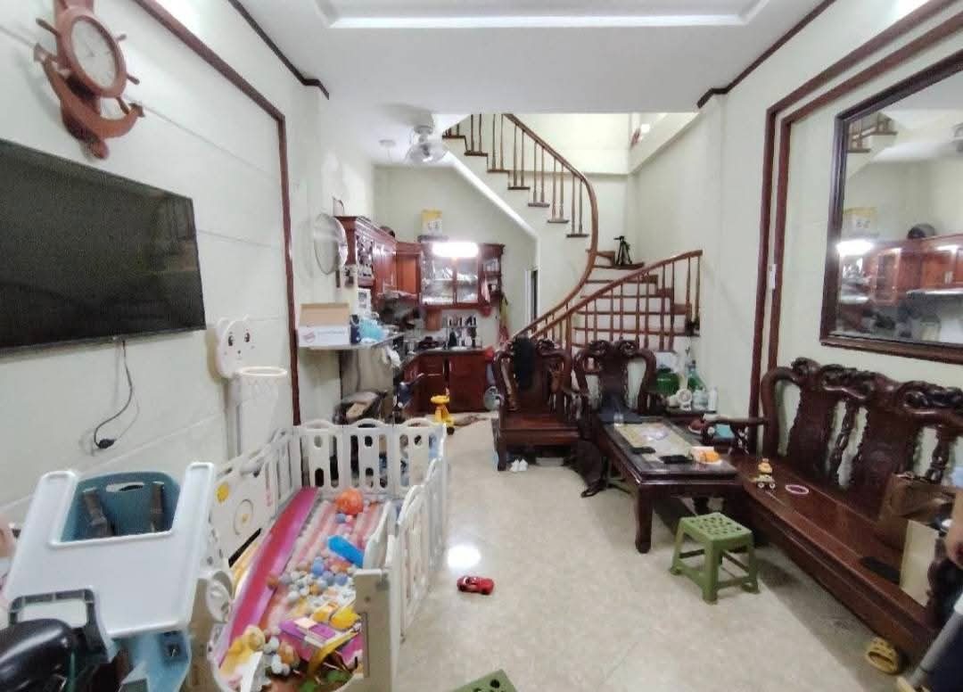 🎯🌏 CHỈ 12.85 TỶ, BÁN NHÀ KIM GIANG – ĐẠI KIM 50M2 x 5 TẦNG, NGÕ 4M, GẦN MẶT PHỐ.