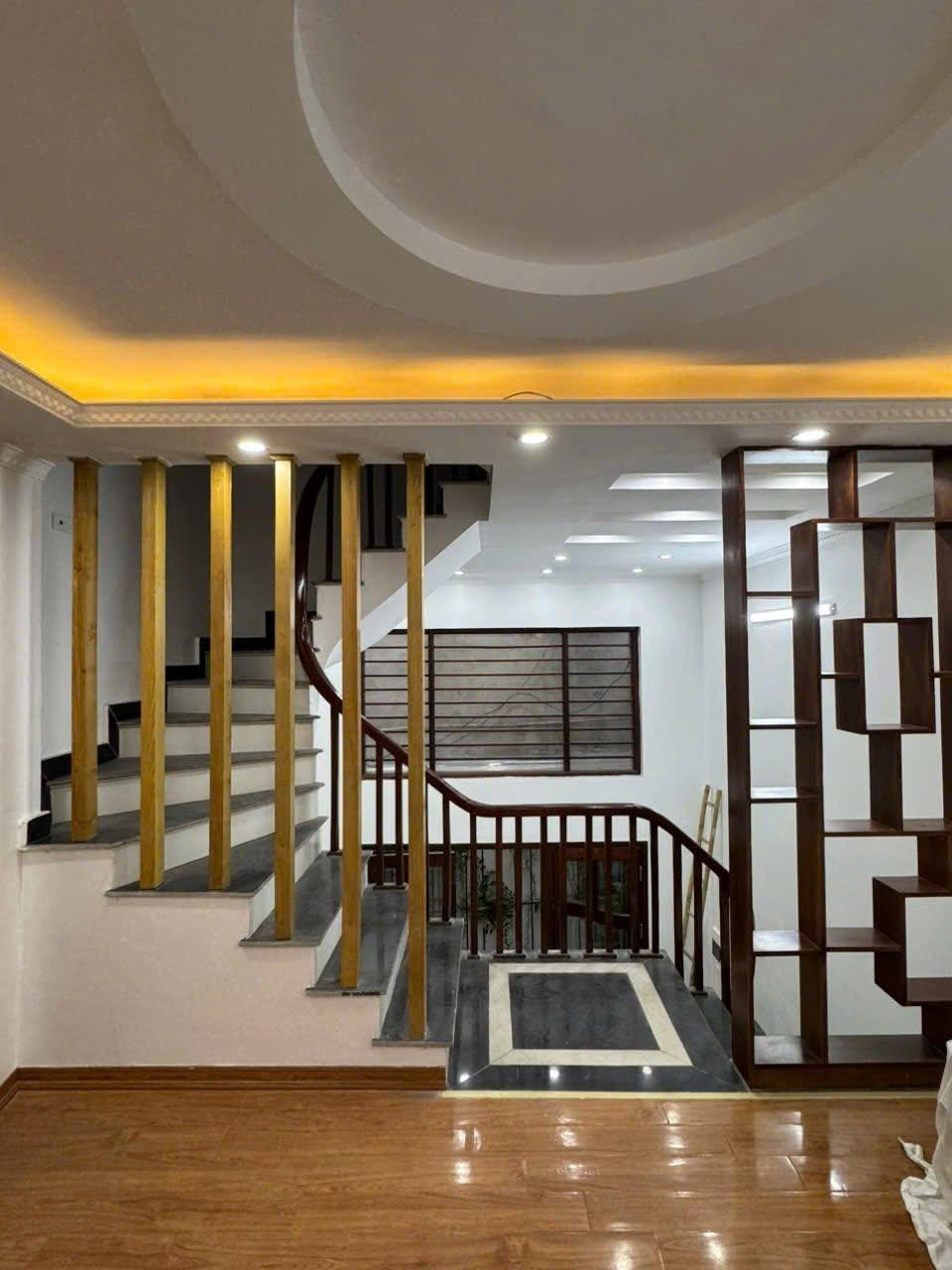 Cho Thuê Nhà Ngõ 400 Đường Kim Giang 40M² 5 Tầng 4 Ngủ - Nội Thất CB - Giá Thuê 16tr