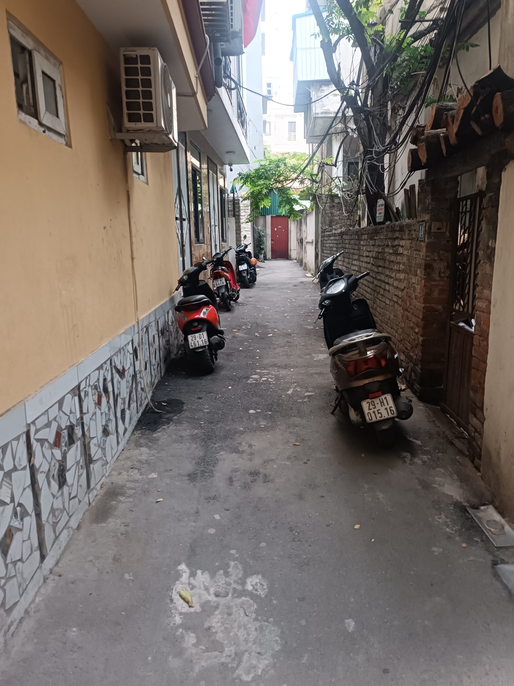 🎯CHỈ 5 TỶ.KIM GIANG , NHÀ C4: 33M2 NGÕ BA GÁC NÔNG, CÁCH MẶT PHỐ 80M.NHÀ NÓI KHÔNG VỚI QUY HOẠCH.