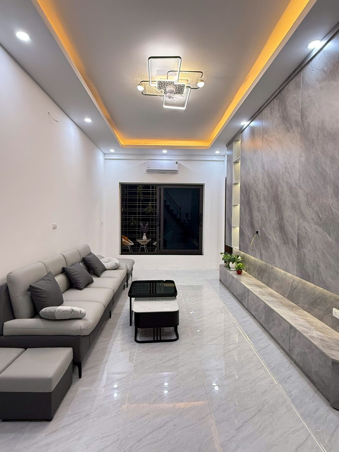 CĂN HỘ KIM LIÊN PHỐ HUYỀN THOẠI – VIEW TRIỆU ĐÔ SÂN CHƠI – Ở SƯỚNG NHƯ PENTHOUSE – 120M2 – GIÁ NHỈNH 4 TỶ
