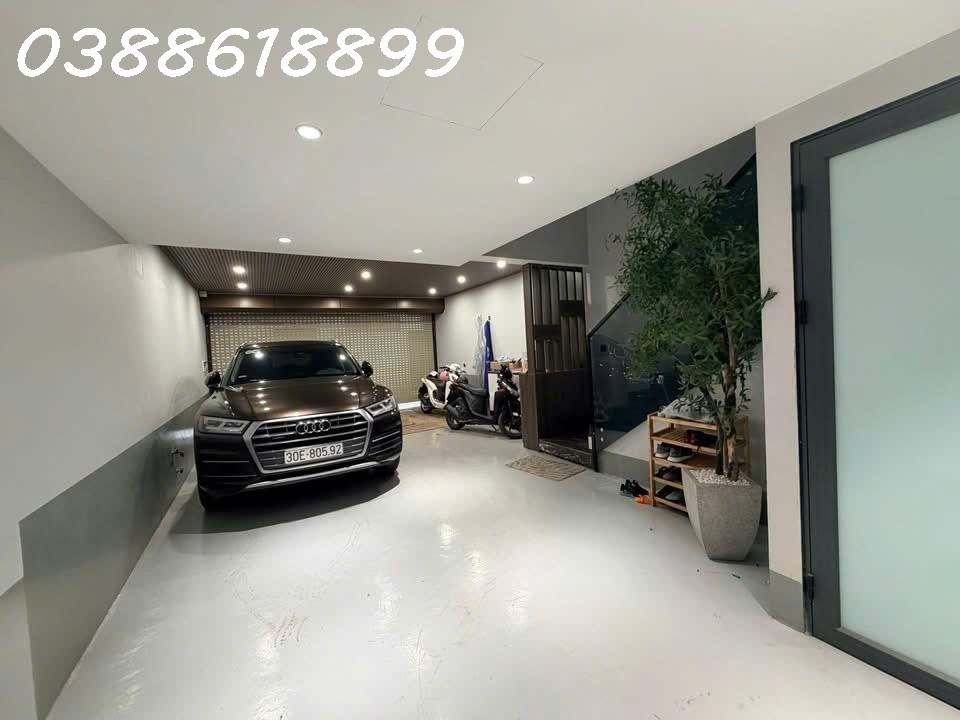 BÁN NHÀ KIM MÃ  –100 M x 5 TẦNG, MT 5,5M – THANG MÁY – 2 MẶT THOÁNG- GARA