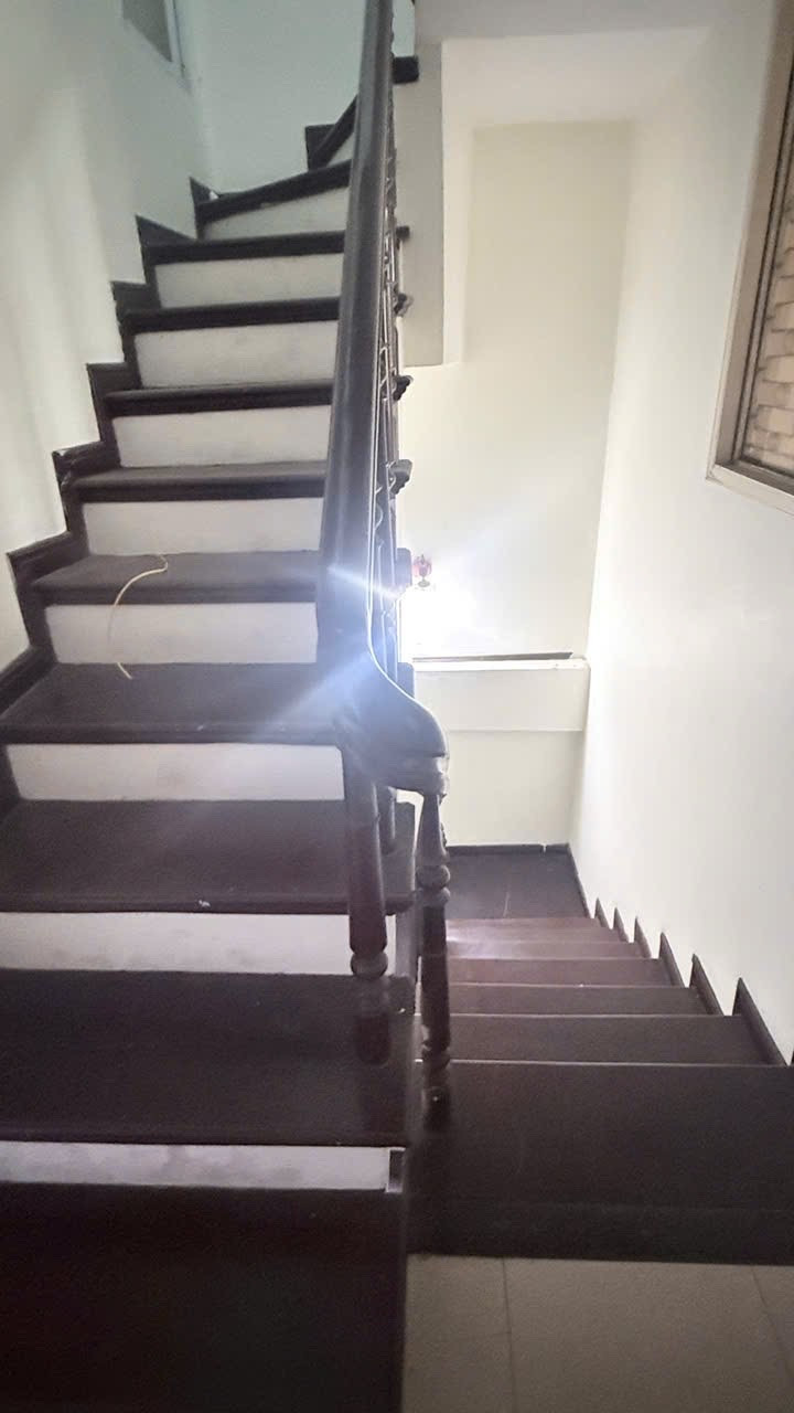 Bán nhà mặt phố Kim Ngưu 2 thoáng mặt sau ngõ ô tô, DT 60m2, 5t, mt 4.2m, 31 tỷ.
