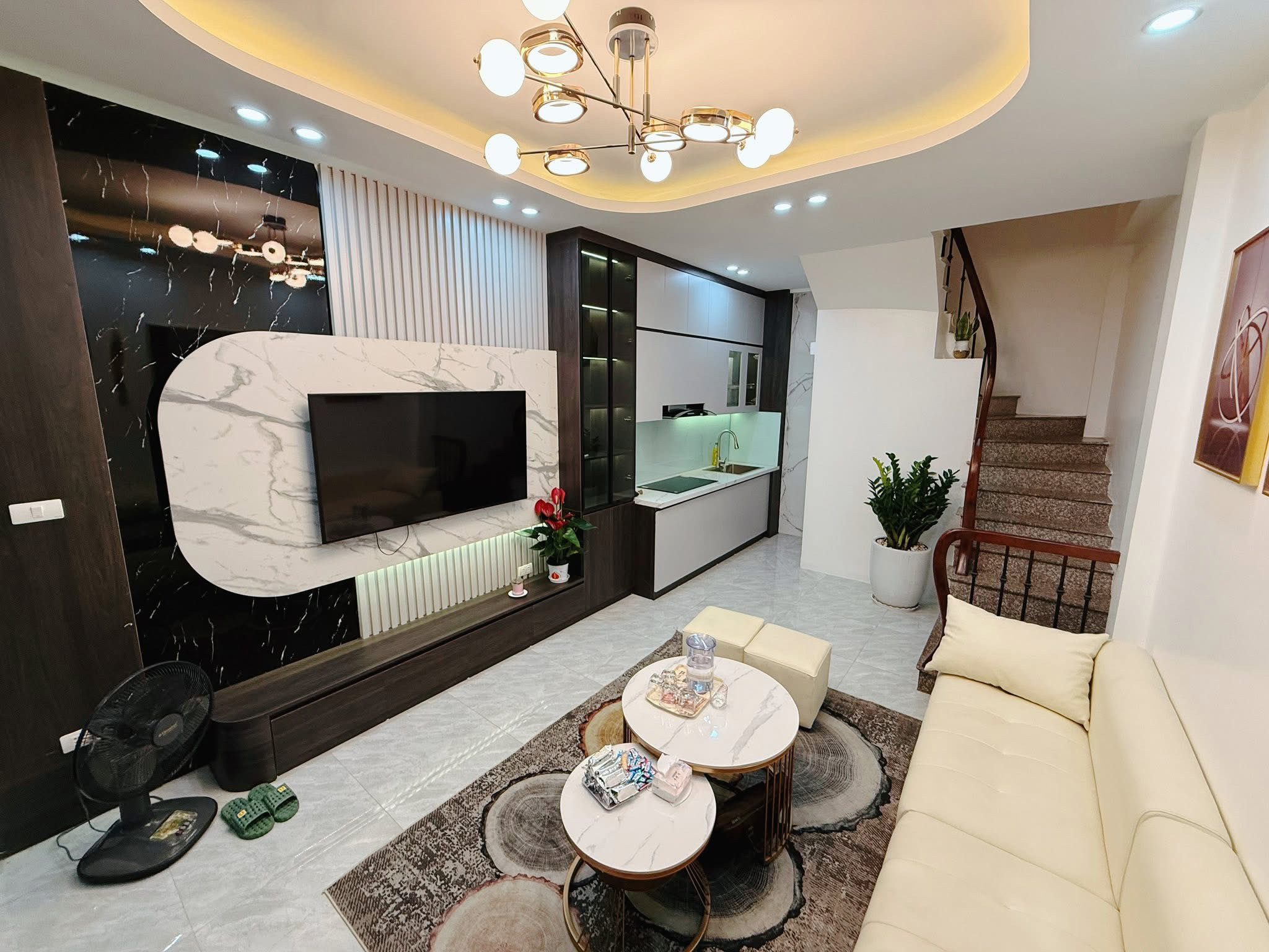 BÁN NHÀ 6 TỶ HOÀNG MAI - HAI BÀ TRƯNG – KIM NGƯU – 27M2 – 038.248.7733