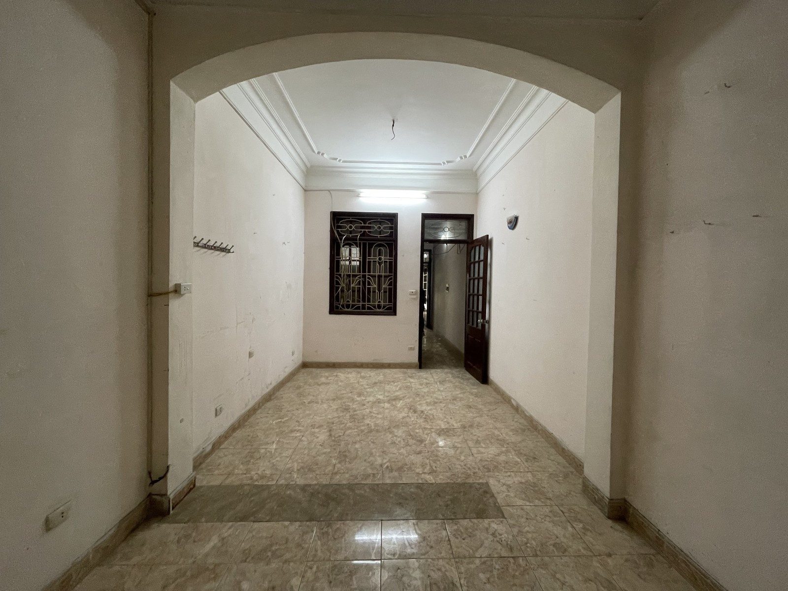 Bán nhà Mặt phố Kim Ngưu 70m² full thổ cư ngang 3.8m giá 34.8 tỷ tại Đường Kim Ngưu Phường Vĩnh Tuy (MUA/BÁN BĐS nhắn tin Zalo 0862299066)