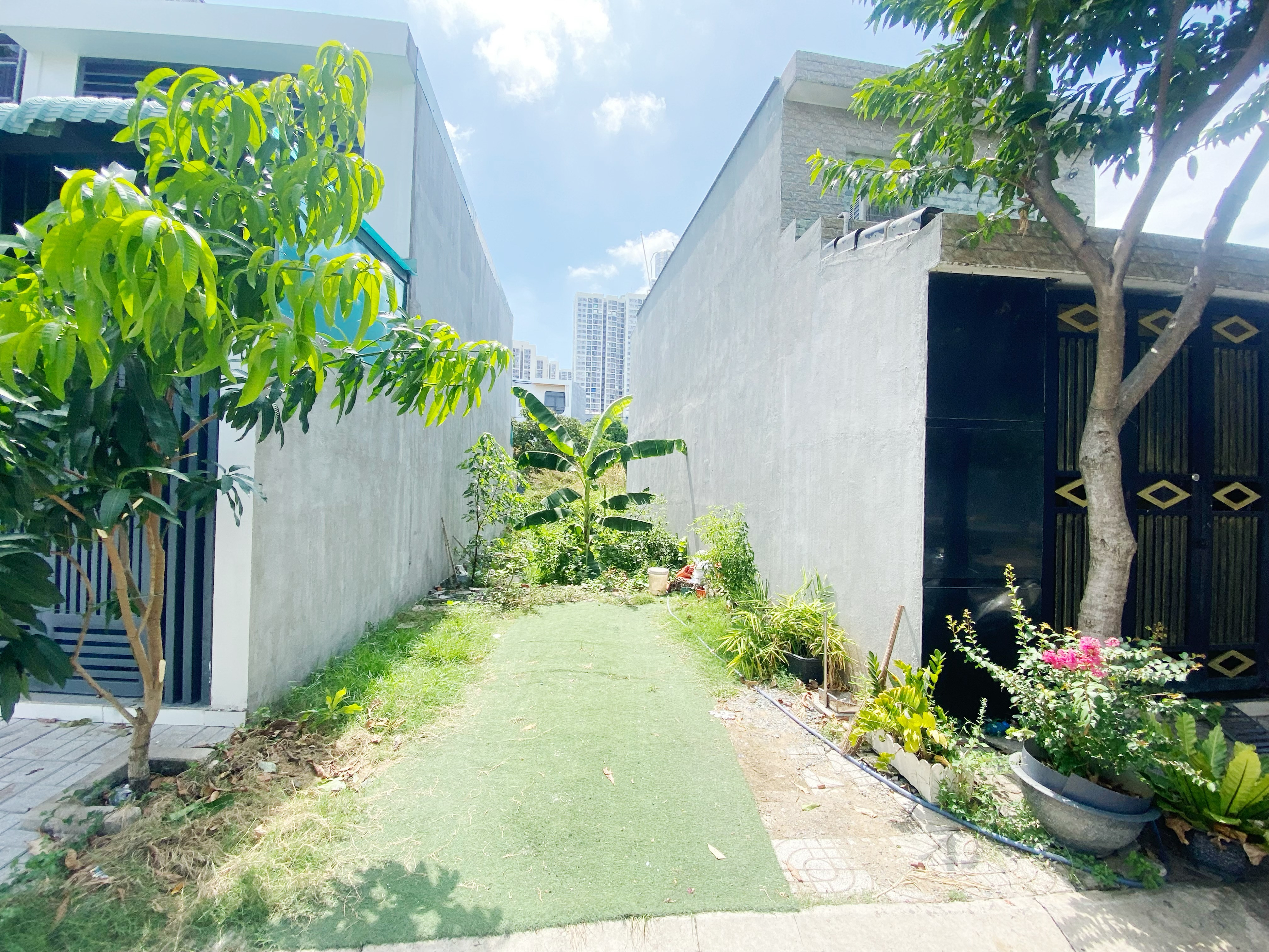 Bán đất gần Đông Tăng Long 56m2 3 tỷ đường 8m full thổ cư, sổ riêng, Long Trường