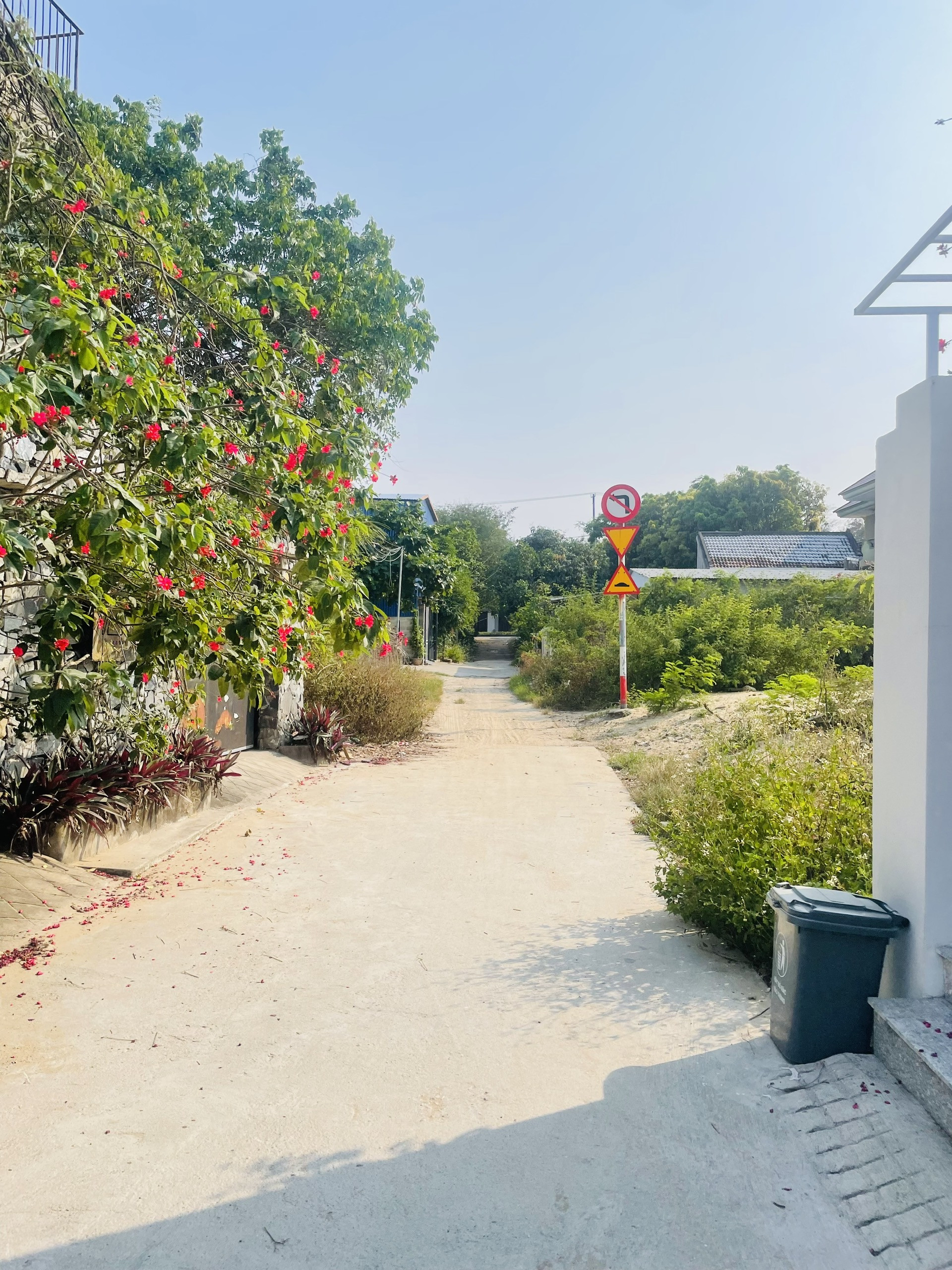 Bán lô đất sát khách sạn 5* quốc tế The Nam Hải Resort giá đầu tư