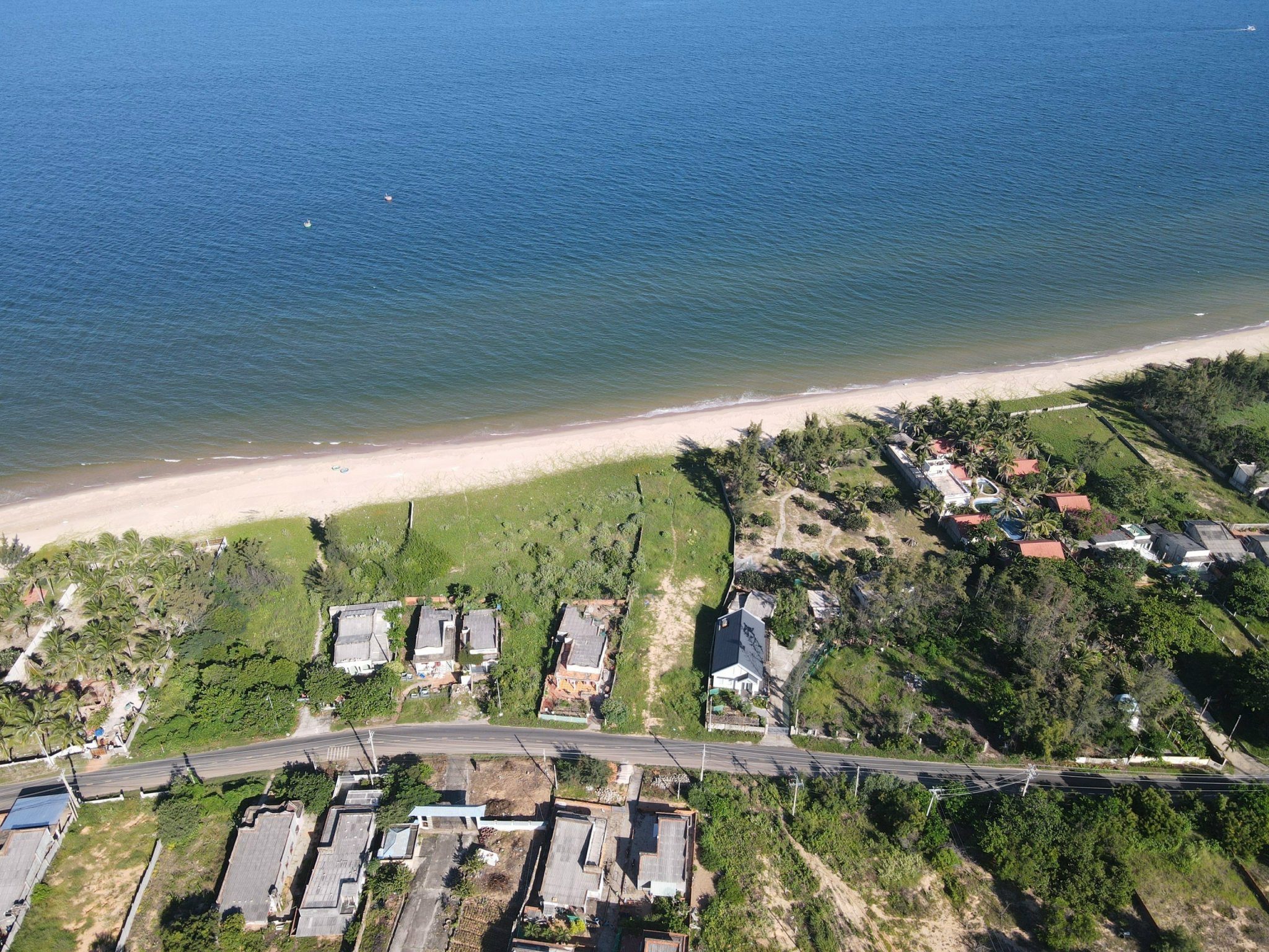 Bán lô đất nhỏ hiếm ở Tiến Thành, Phan Thiết - giáp đường giáp biển. LH: 0974090487