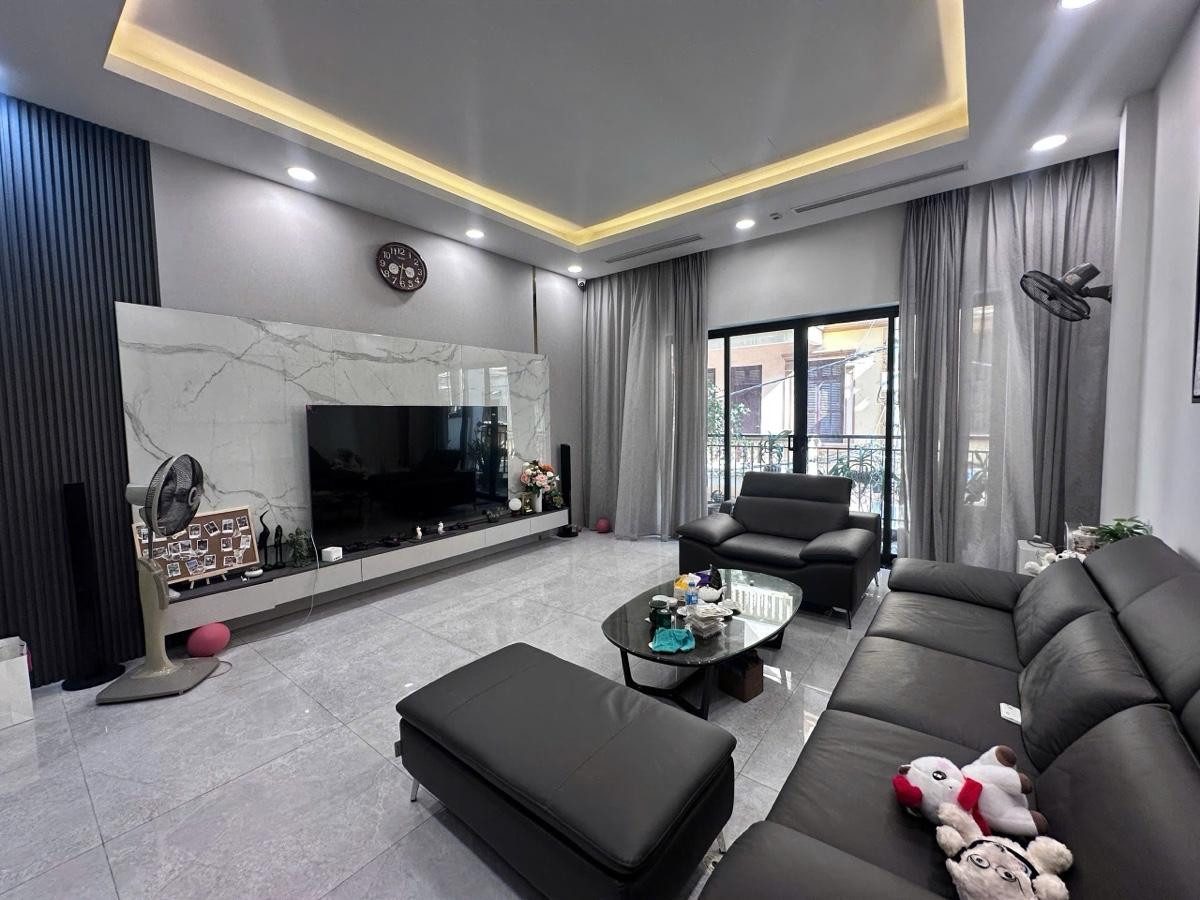 Bán Nhà riêng 86,1m² thổ cư 86,1m² giá 39.7 tỷ tại Đường Lạc Trung Phường Vĩnh Tuy Quận Hai Bà Trưng Hà Nội