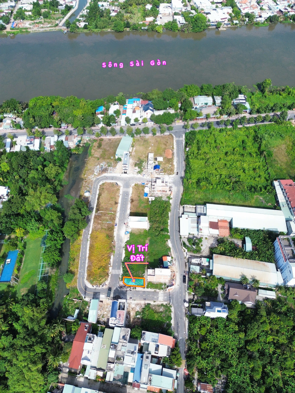 Lô góc 2 mặt tiền trong khu TĐC Bình Đức, giáp sông Sài Gòn, ra đến chợ Lái Thiêu 700m