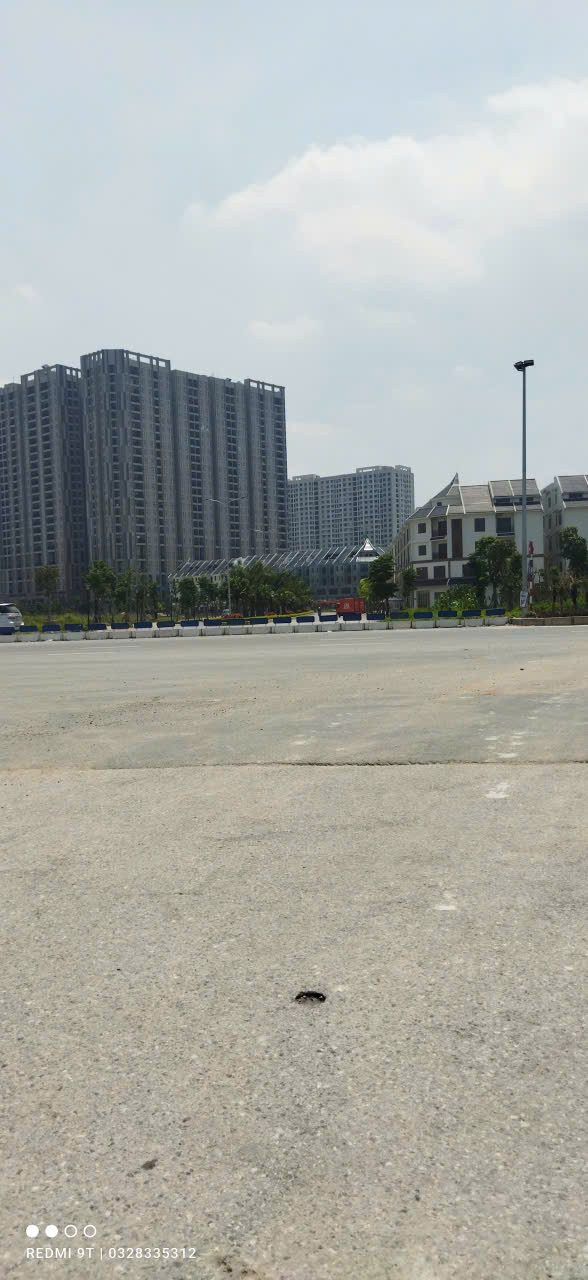 42m2 NHÀ MỚI 5 TẦNG, LAI XÁ KIM CHUNG, LÔ GÓC 3 MẶT THOÁNG, ÔTÔ ĐỖ CỔNG, SỐ VUÔNG ĐẸP, 6.x TỶ